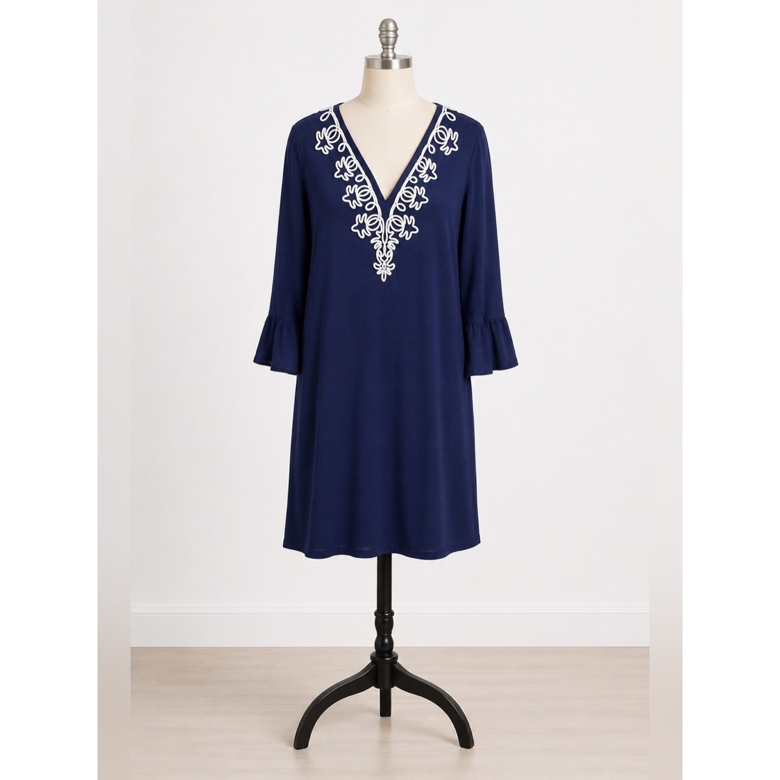Tori Richard XL Blue Embroidered Bell Sleeve Shift Dress