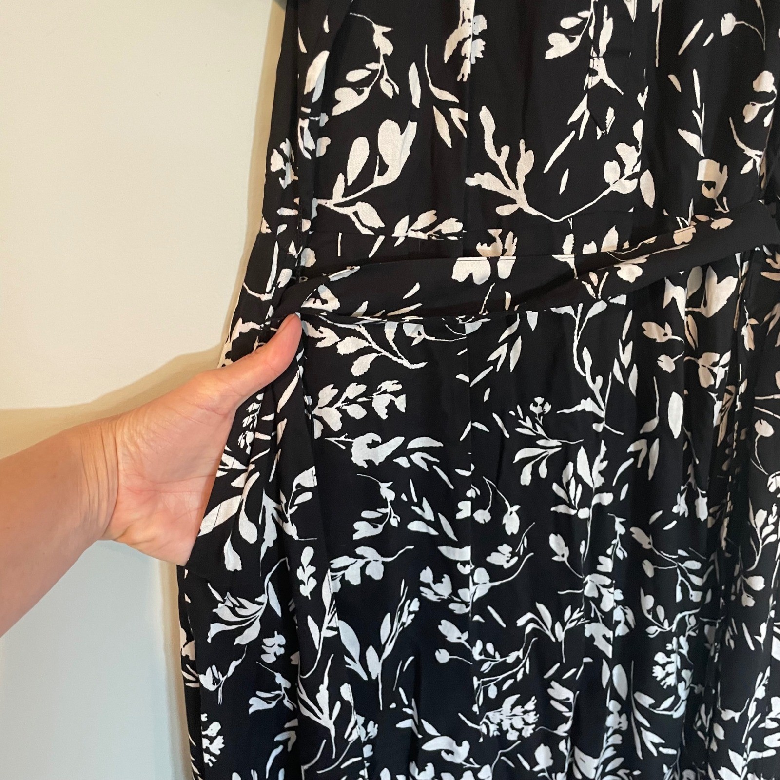 Croft & Barrow Womens Black White Floral Button Midi Dress Pockets S Belted