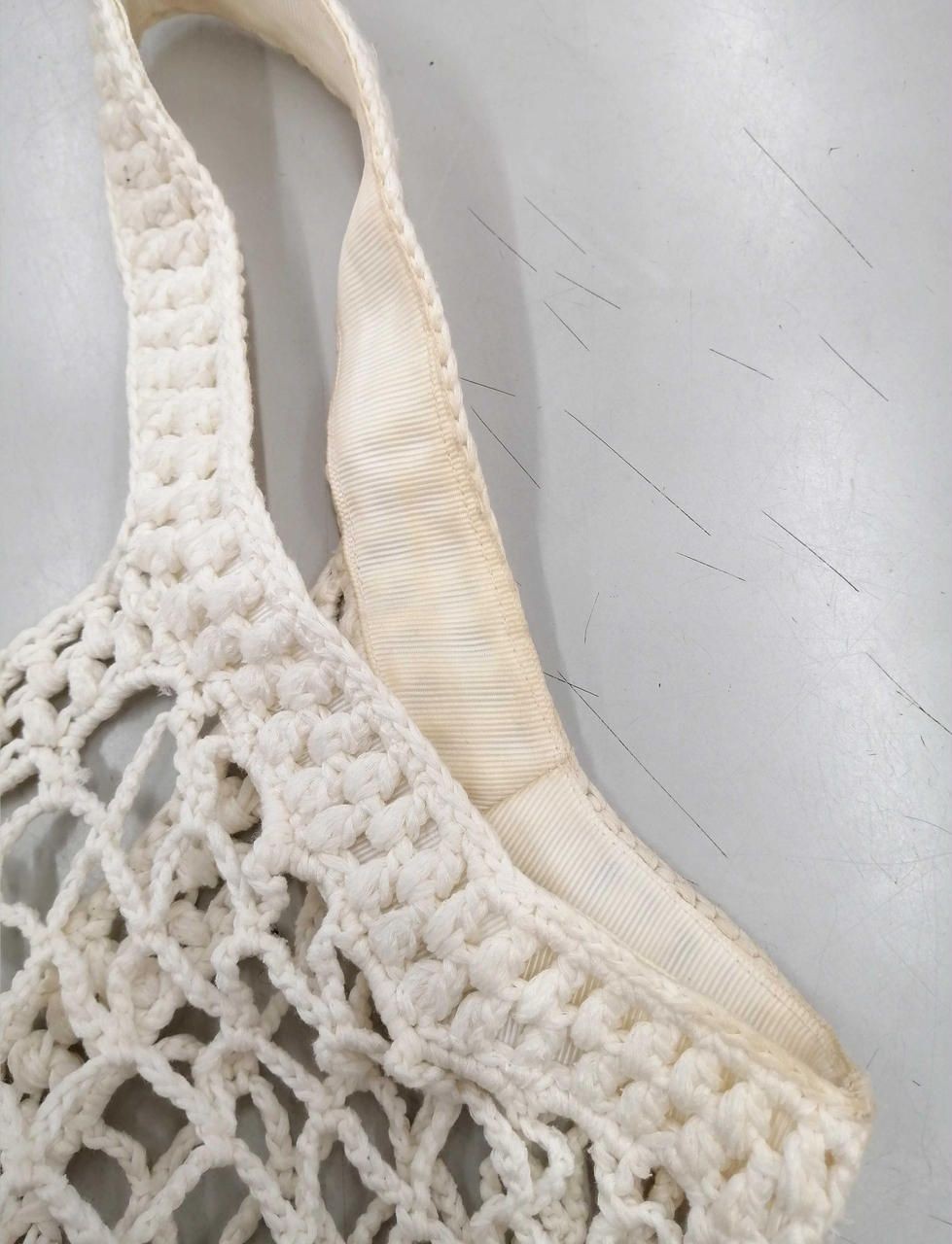 AMERI fringe key knitting dress WHT with stains Used
