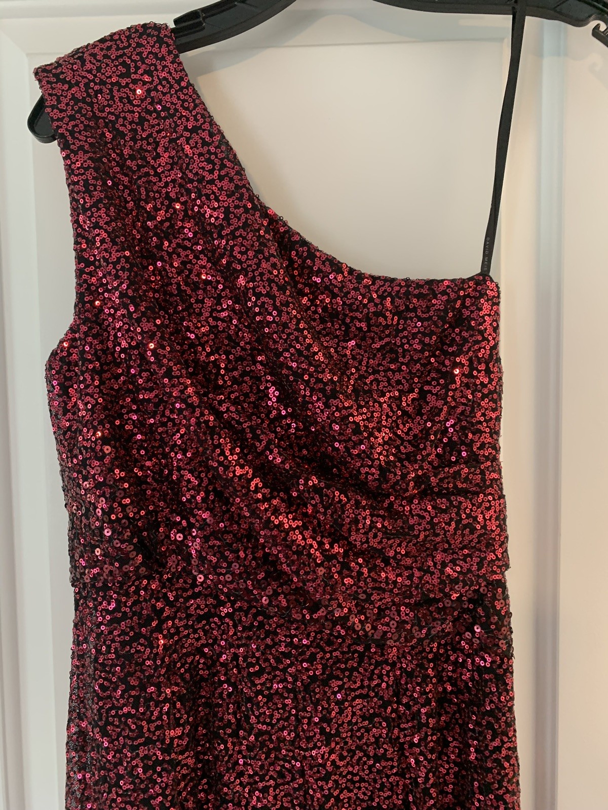 David Meister women’s sequin gown size 8 ombre red to black