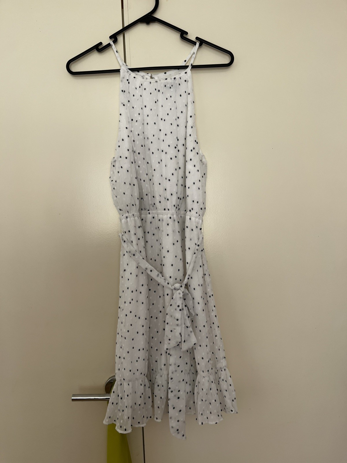 Black & White Polka Dot Lightweight Fabric Halter Neck Feminine Mini Dress Size8