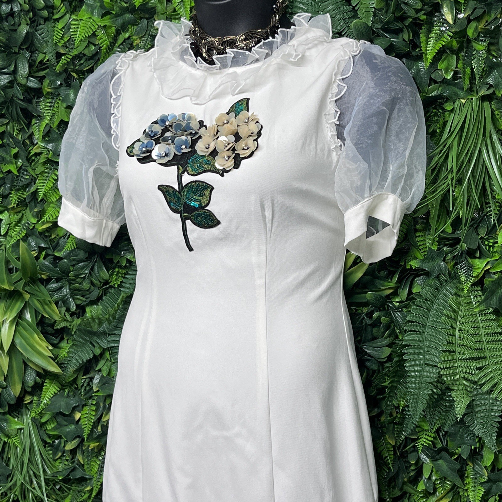 WHIMSICAL Dress Women Large Cream Short Puff Sleeve Embroidered Sequin 2567