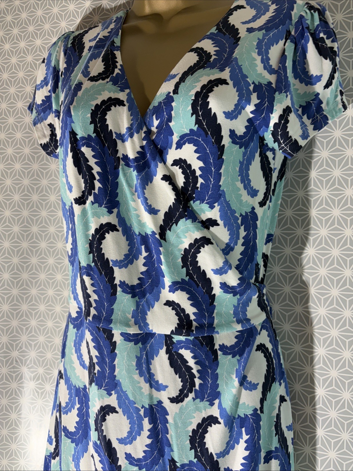 Womens Boden Uk 10L Blue Mix Pattern Knee Length V Neck Stretch Wrap Dress