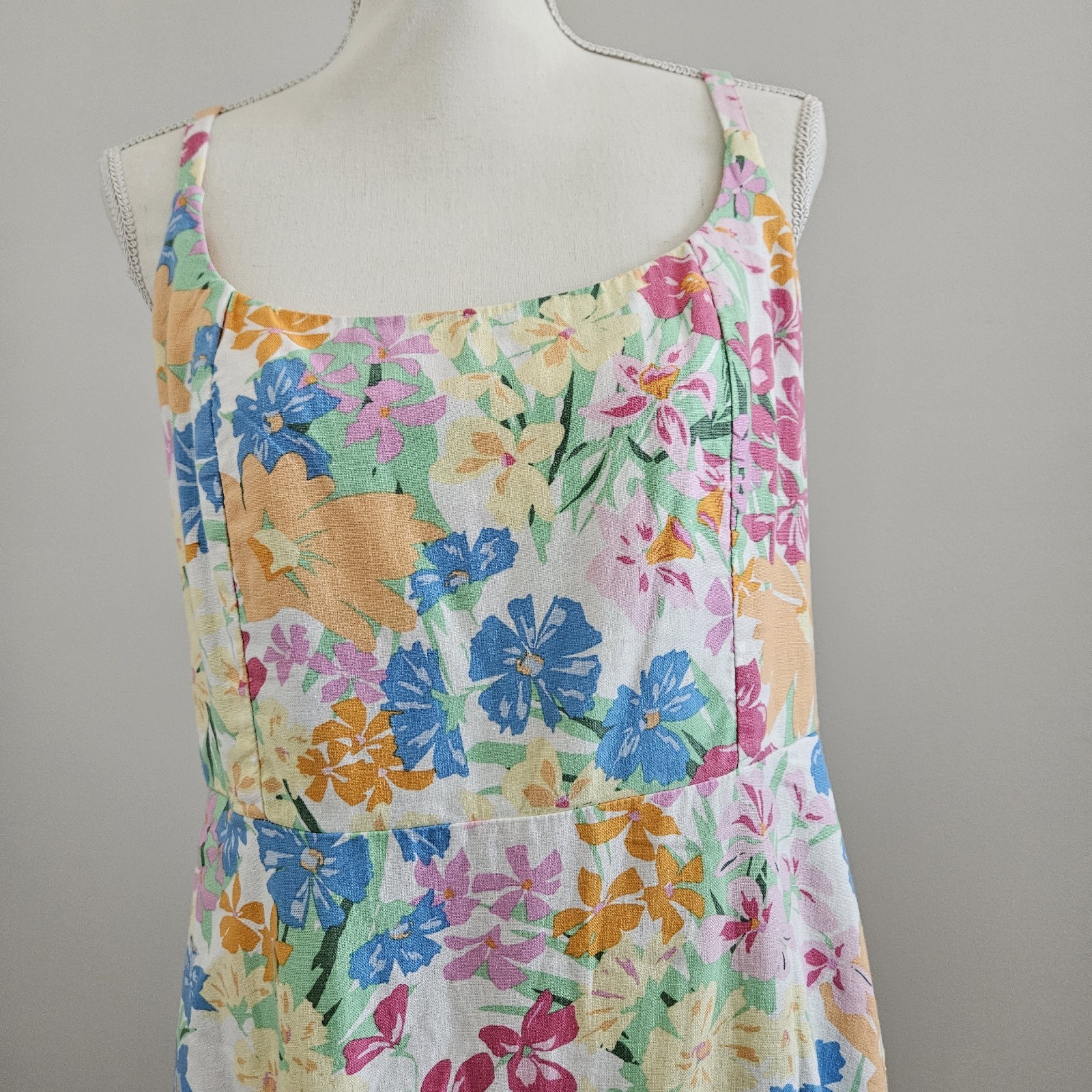 Old Navy Floral Dress Large L 55% Linen 45% Rayon Sundress Blue Pink Yellow