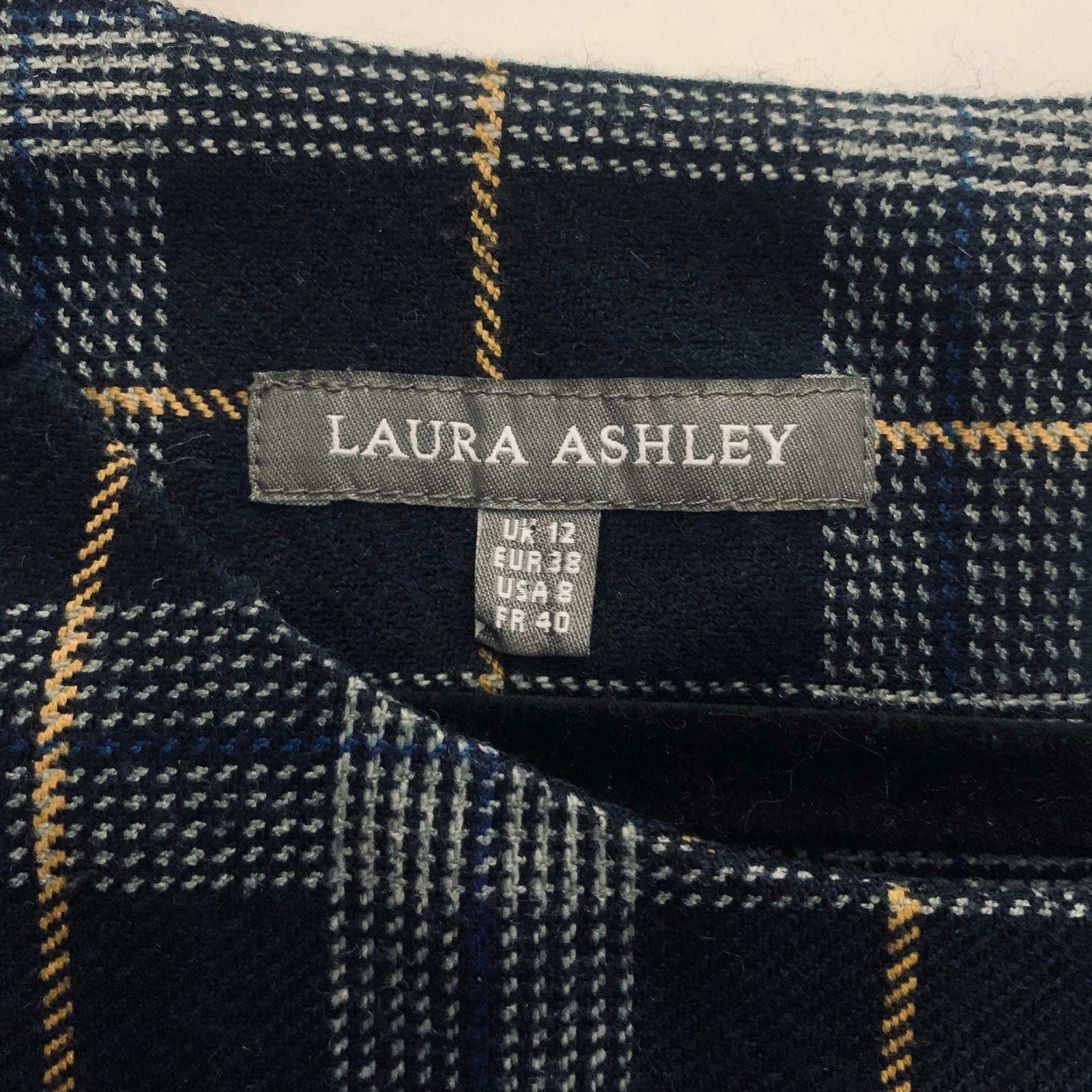 LAURA ASHLEY Dress 8 Shift Plaid Navy Checked Wool Front Pockets Keyhole Closure