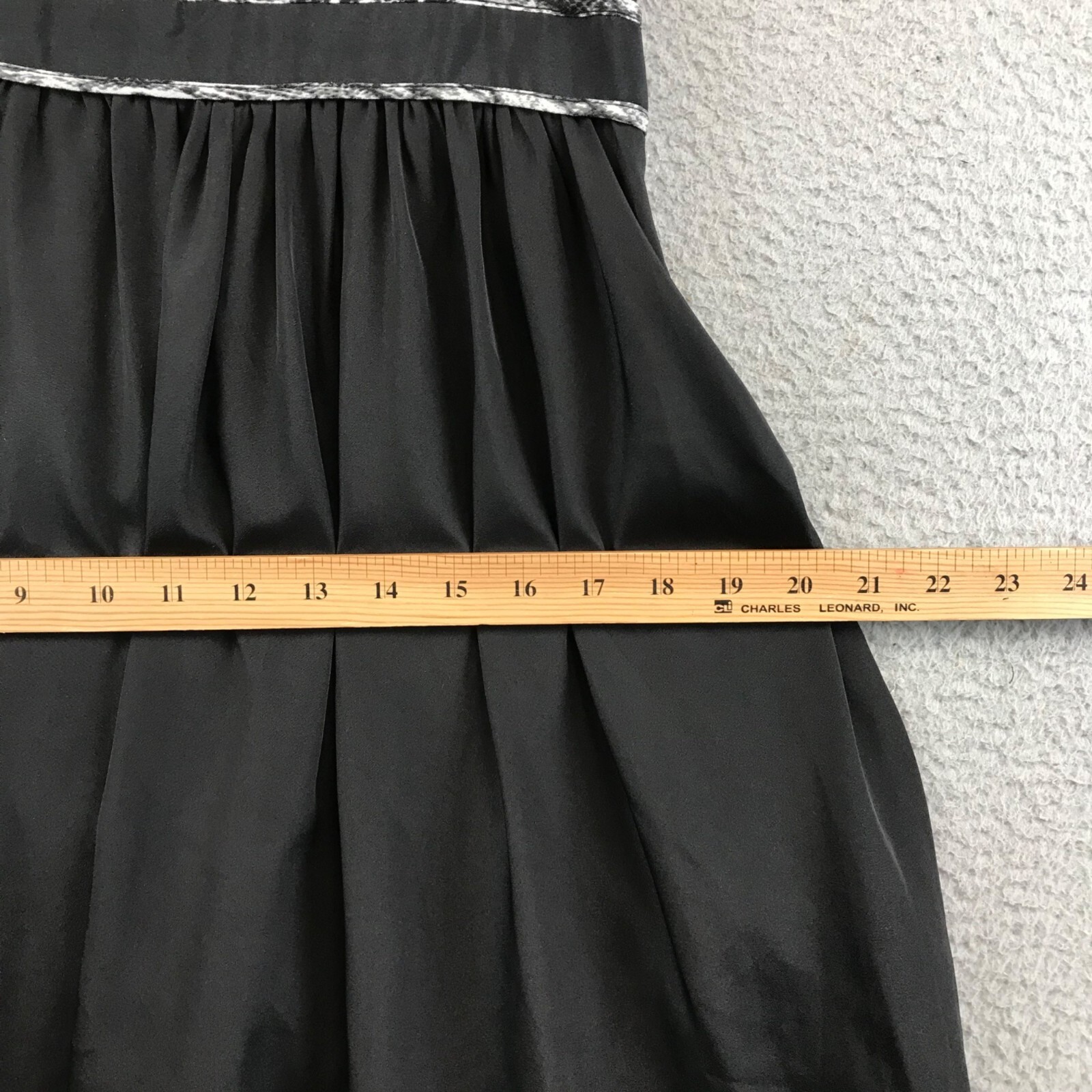 A/X ARMANI EXCHANGE BLACK/WHITE SHORT DRESS SIZE 0
