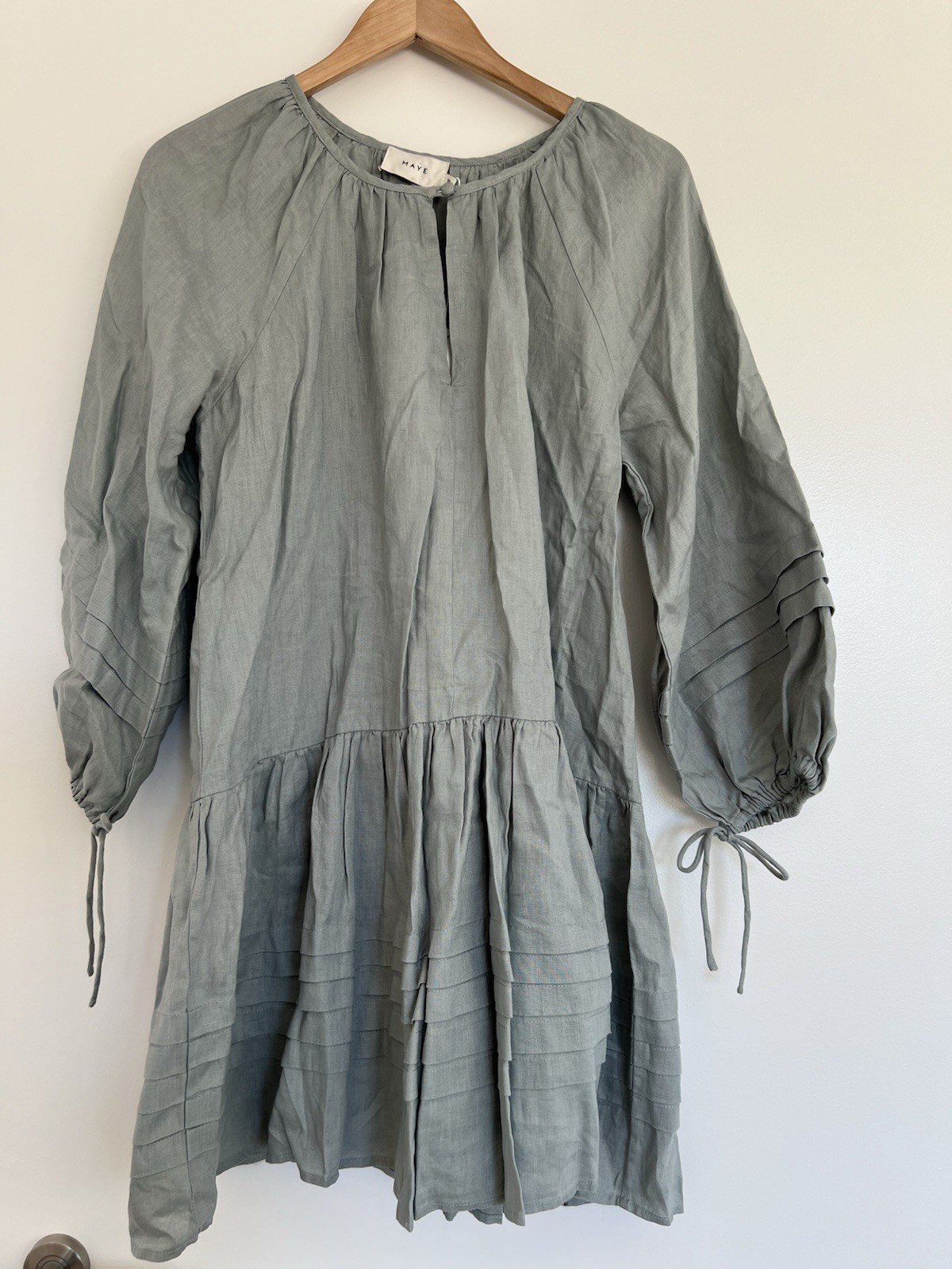MAYE (Sybella) Green Pure Linen Pintuck / Tie-up Sleeve Detail Dress. (RELAXED)