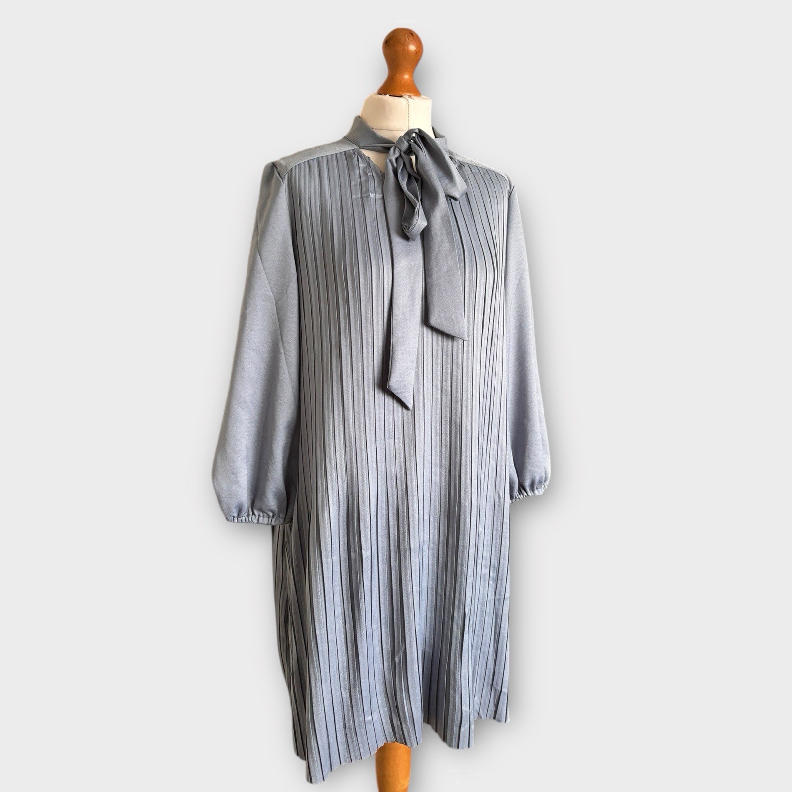 Pro Design Pleated Dress S Blue Tie Bow Collar Oversized Knee A-Line NEW