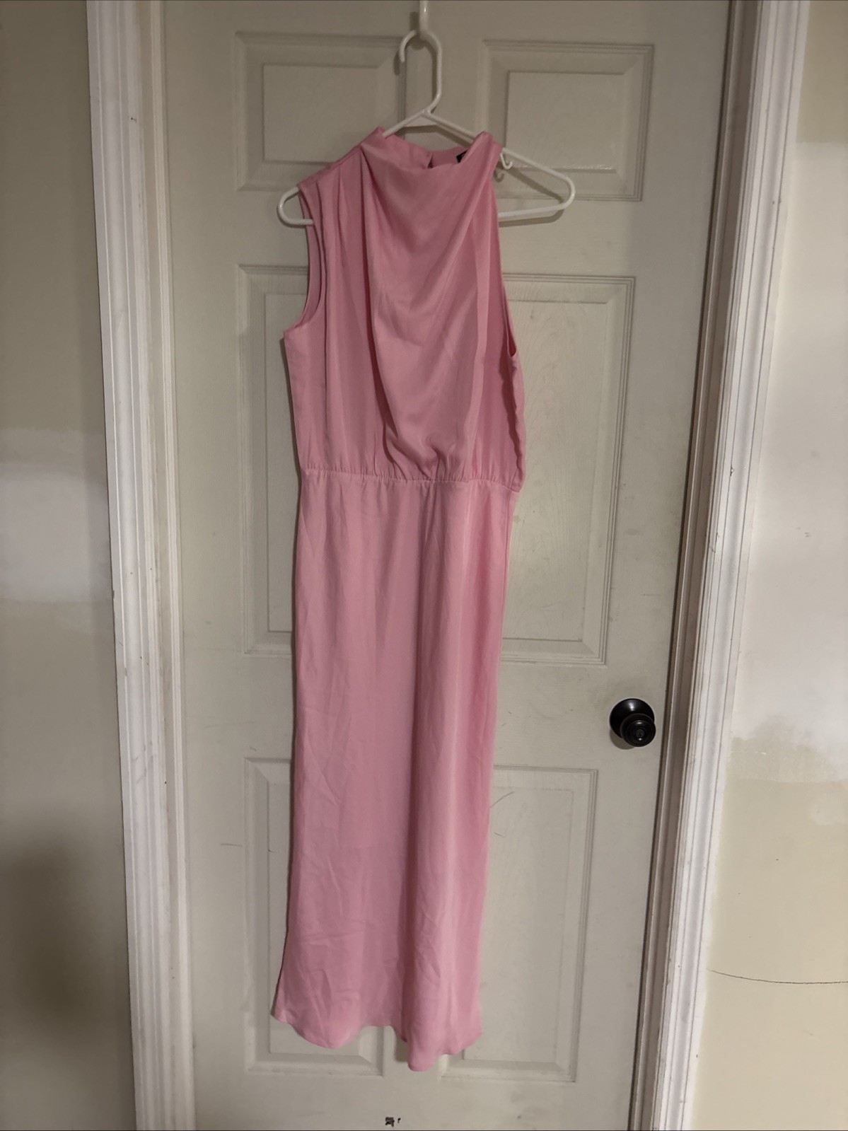 Pretty Garden Chic Size Large Pink Maxi Dress. Cut Out In Back
