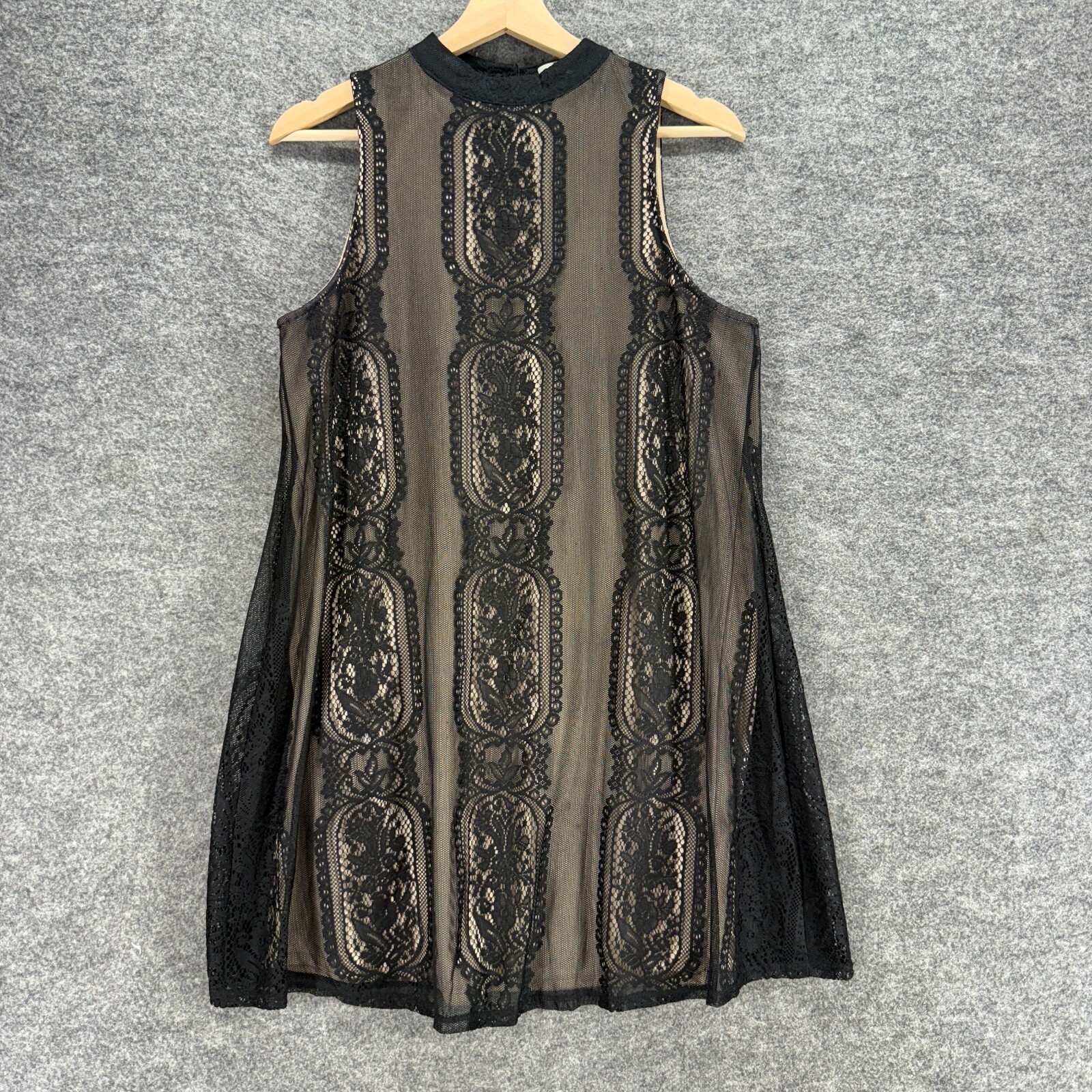 Love Fire Dress Women M Black Geometric Shift Short Sleeveless Lined Midi