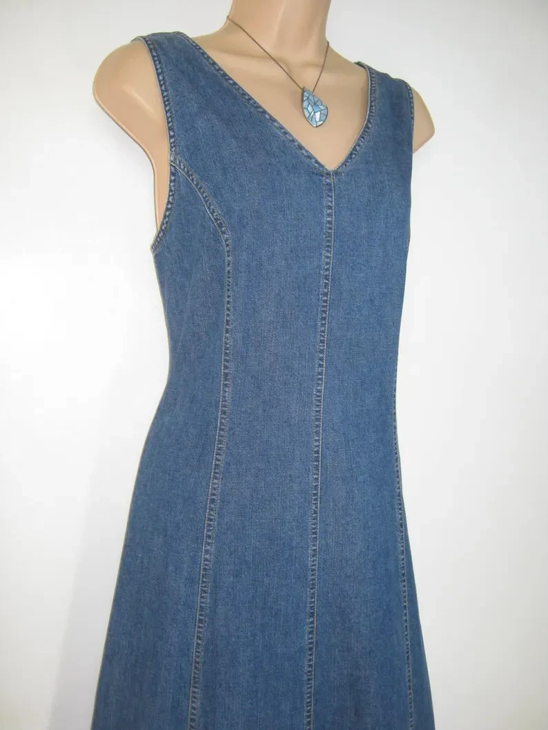 LAURA ASHLEY Vintage Country Denim Summer Maxi Dress, UK12 – incl Belt