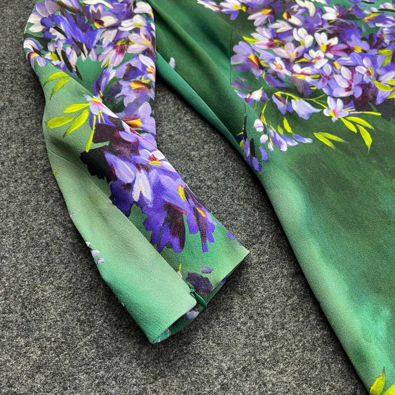 Escada Women’s Dress Size 36 Floral Green Purple 100% Viscose Silk Cupro Lining