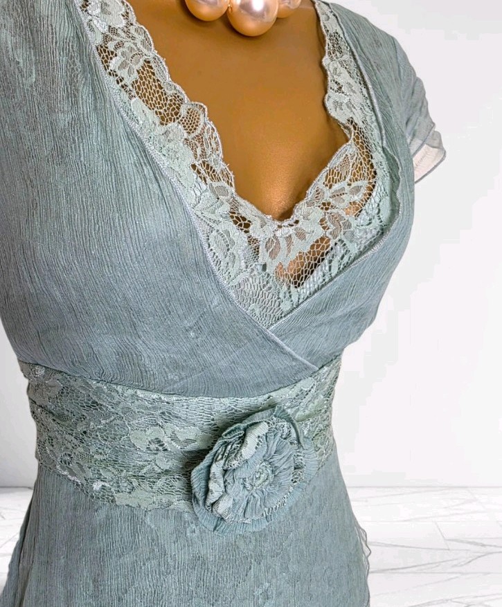 Phase Eight silk lace midi dress eau de nil vintage wedding guest size 10 yk2