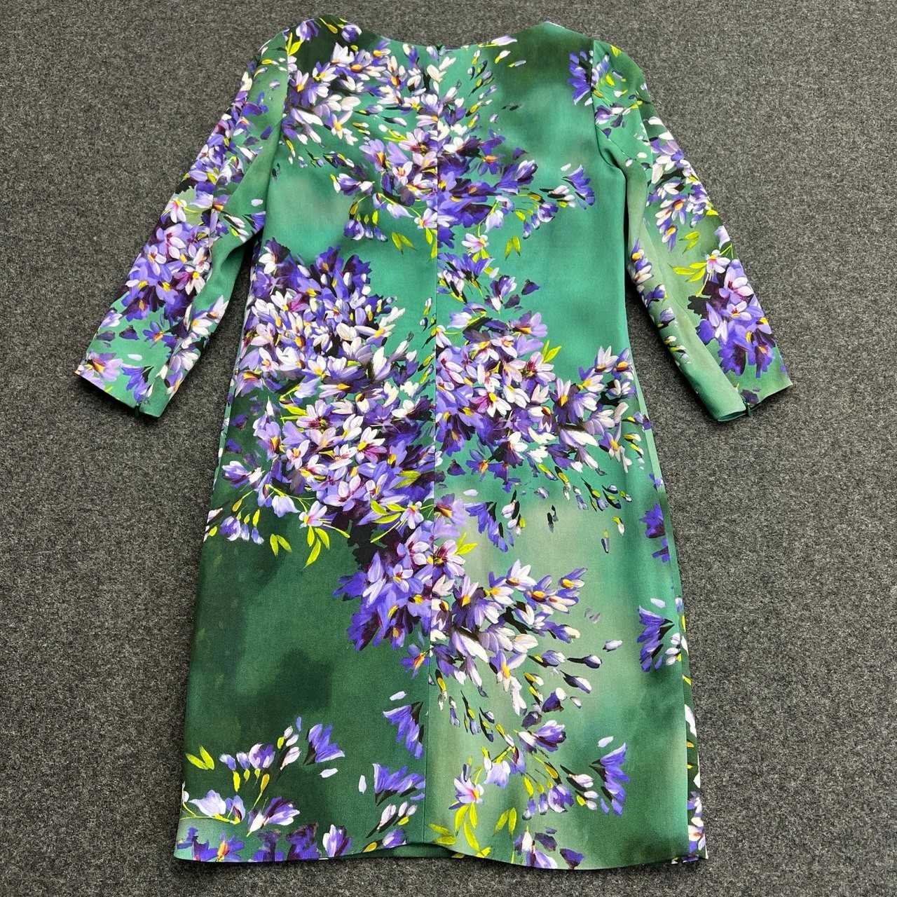 Escada Women’s Dress Size 36 Floral Green Purple 100% Viscose Silk Cupro Lining