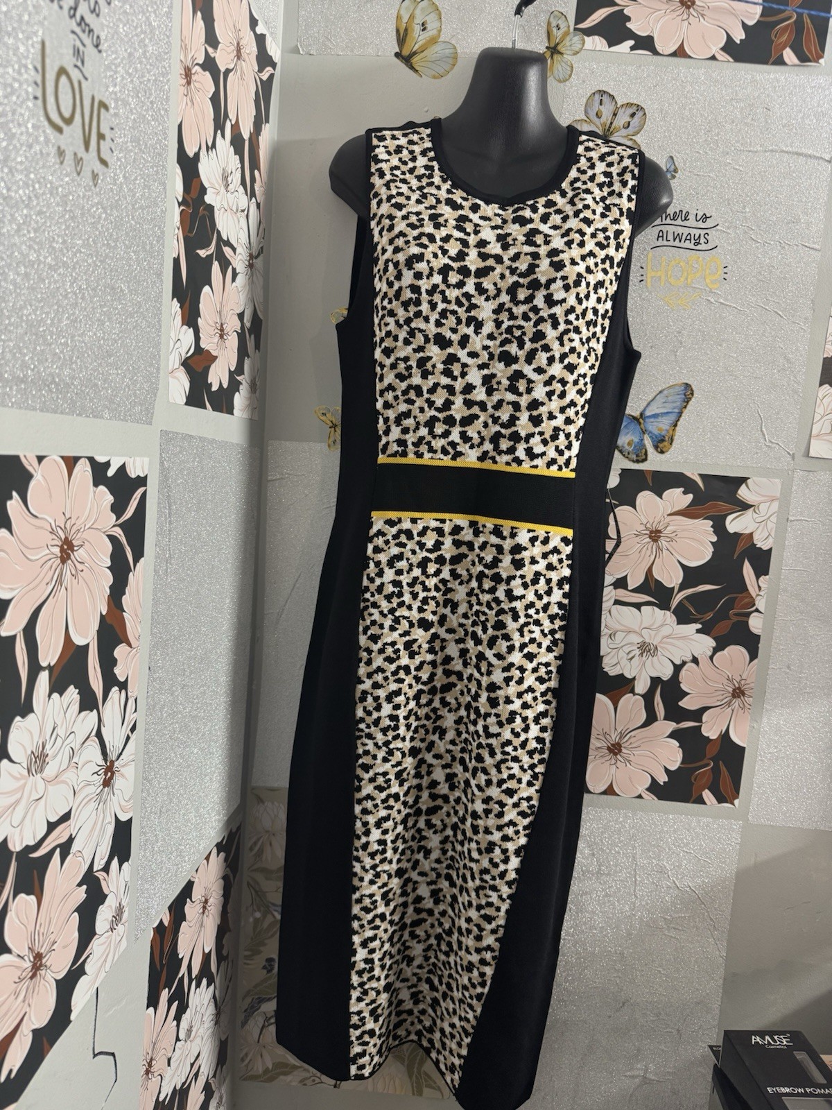 New York & Company Sheath Dress M Sleeveless Round Neck Midi Zip Leopard Knit