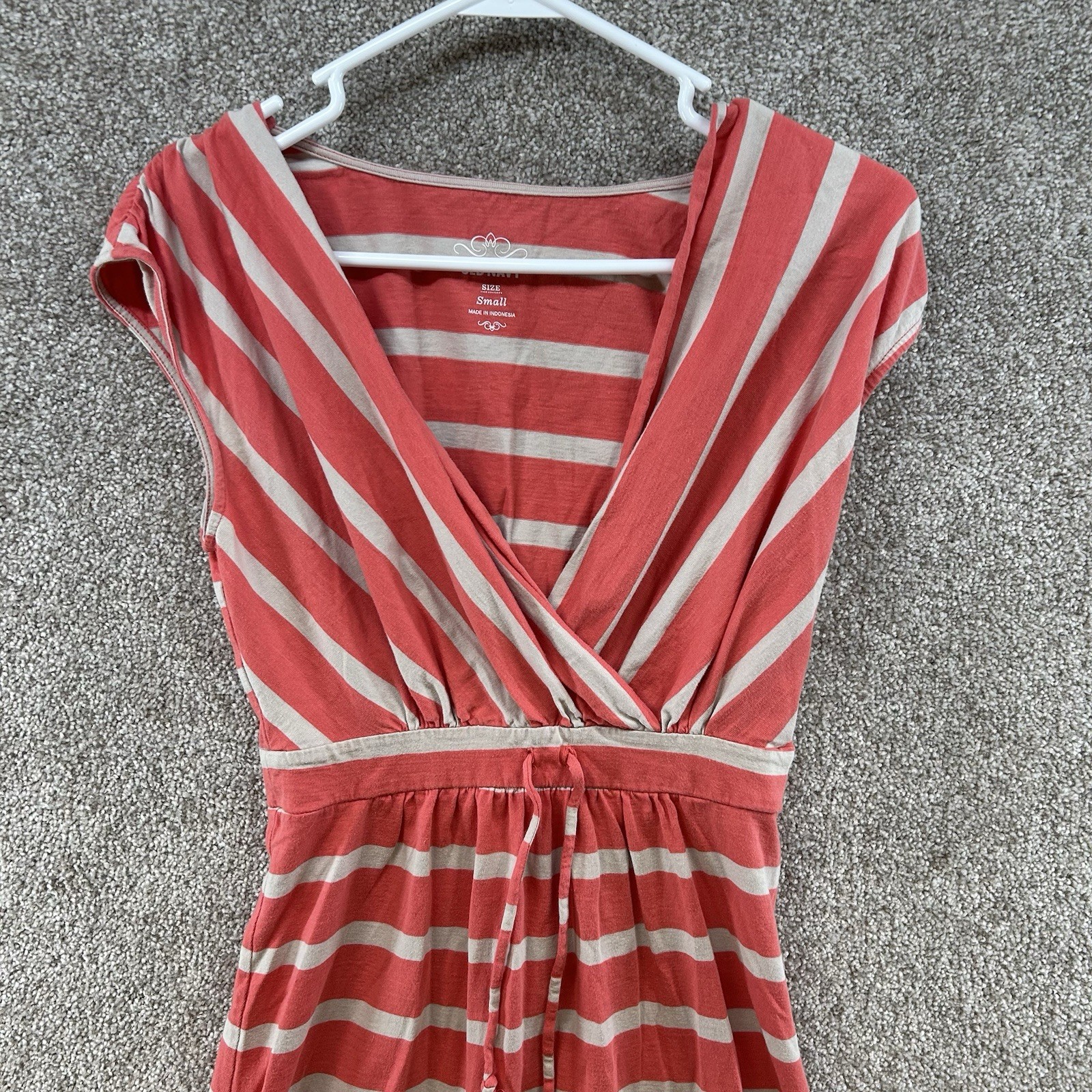 Old Navy Women’s Dress Size Small Pink White Striped V-Neck Pullover