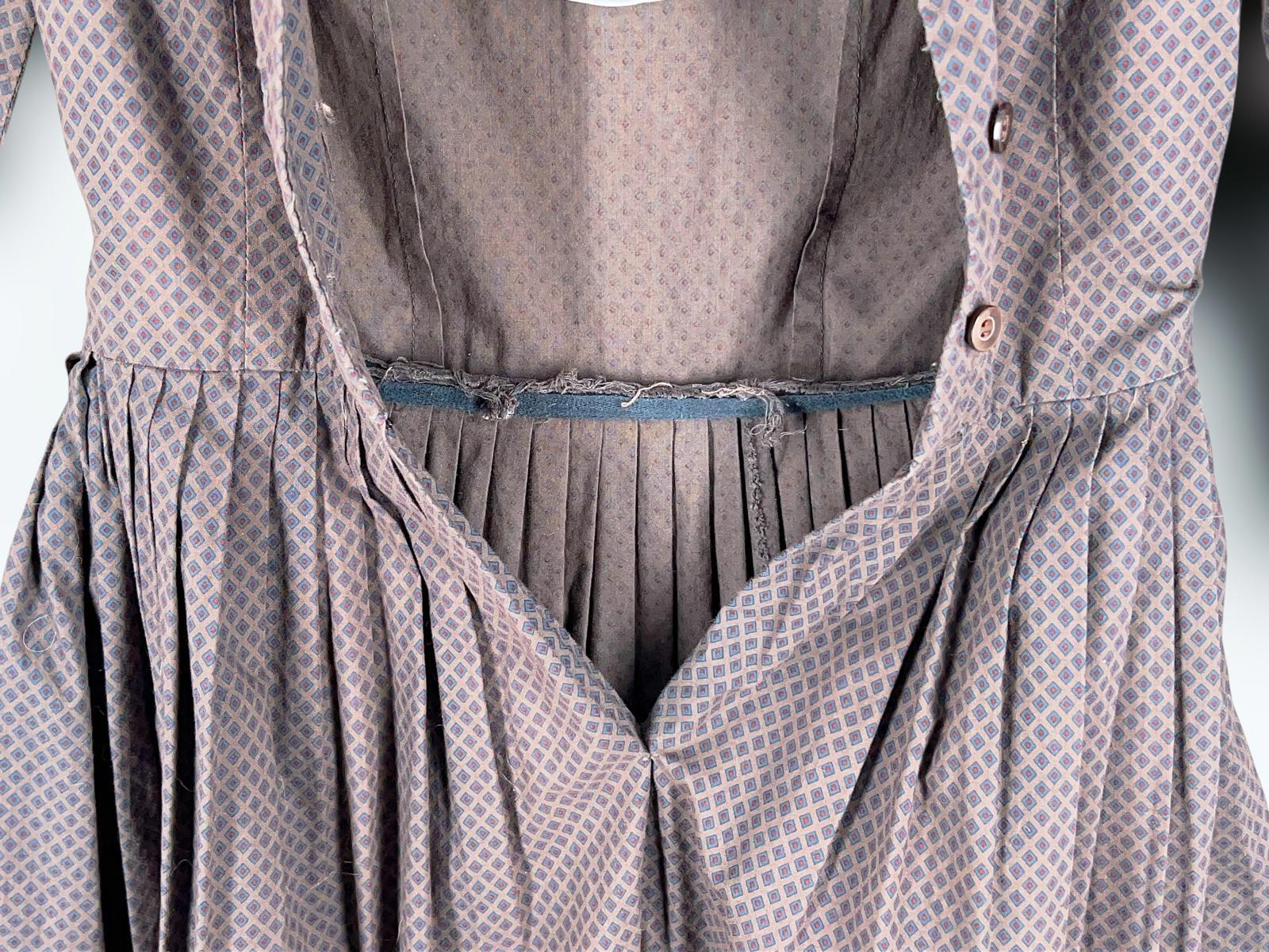 1950s Cotton Day Dress Flared Skirt 50s Size 10