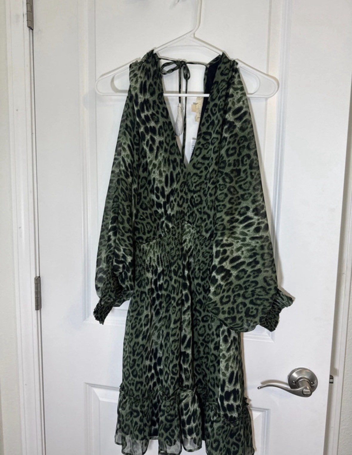 Shoppe Austin Green/Black Leopard Chiffon V-Neck Tie Waist Mini Dress L