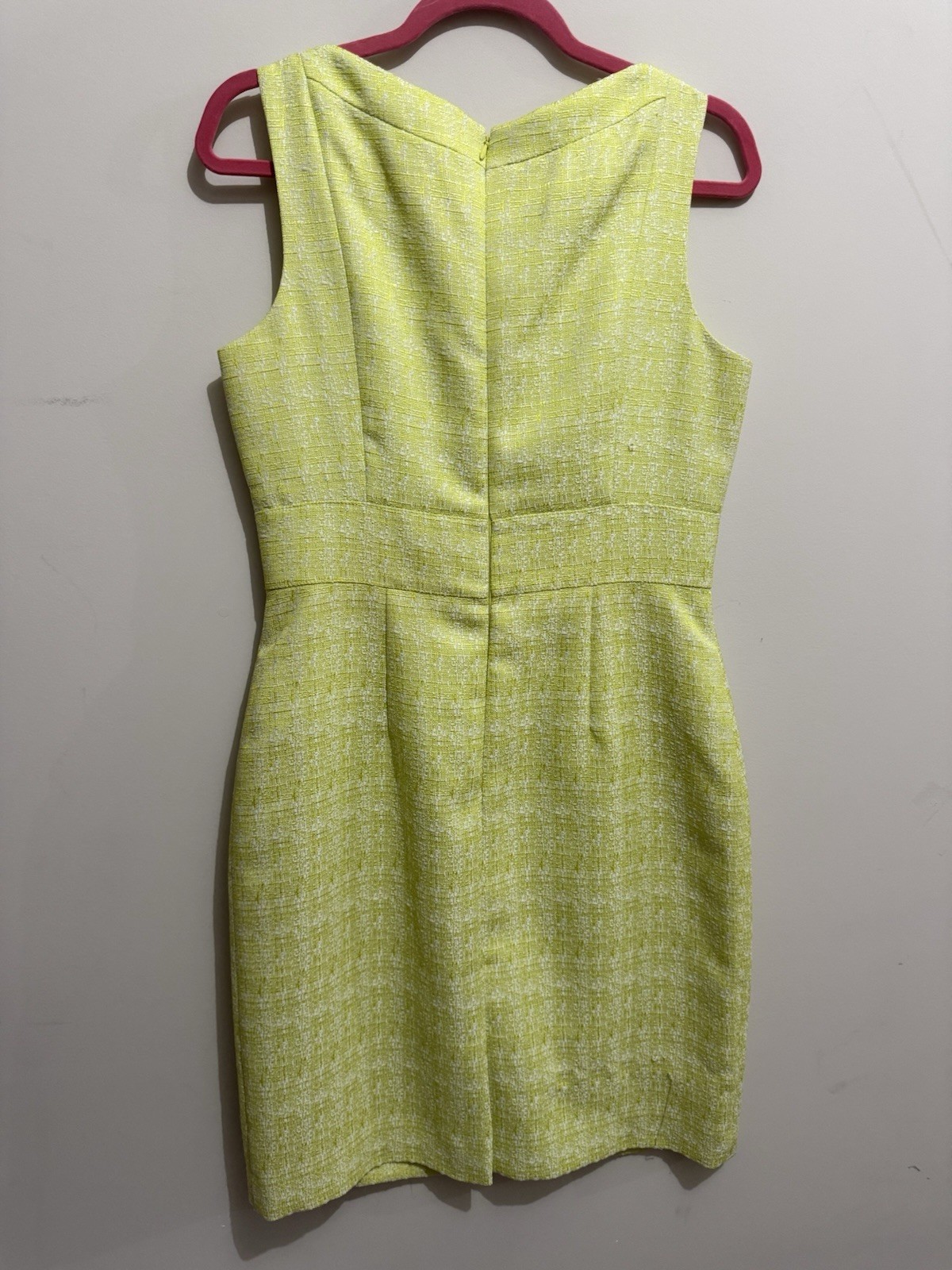 Tahari Arthur S. Levine Yellow Tweed V-Neck Sheath Knee Dress Lined 6