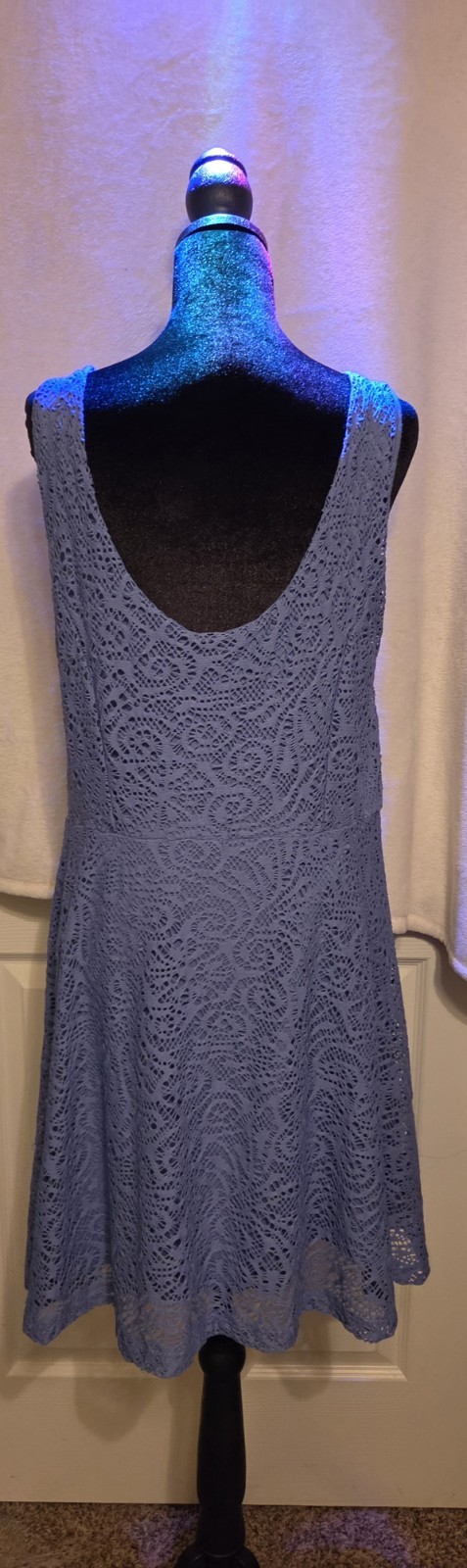Apt. 9 periwinkle/light blue sleeveless lace overlay fit-and-flare dress