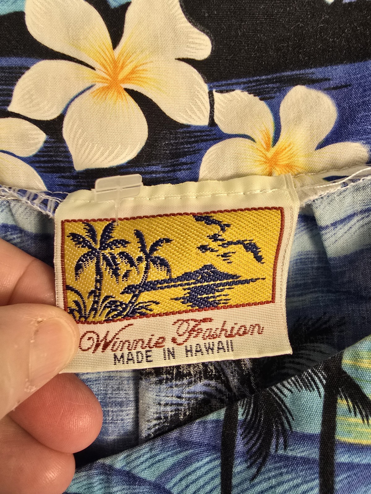 Winnie Fashion VTG Hawaiian Cotton Blue Tropical S Sleeve MUMU Dress. Ladies XL.