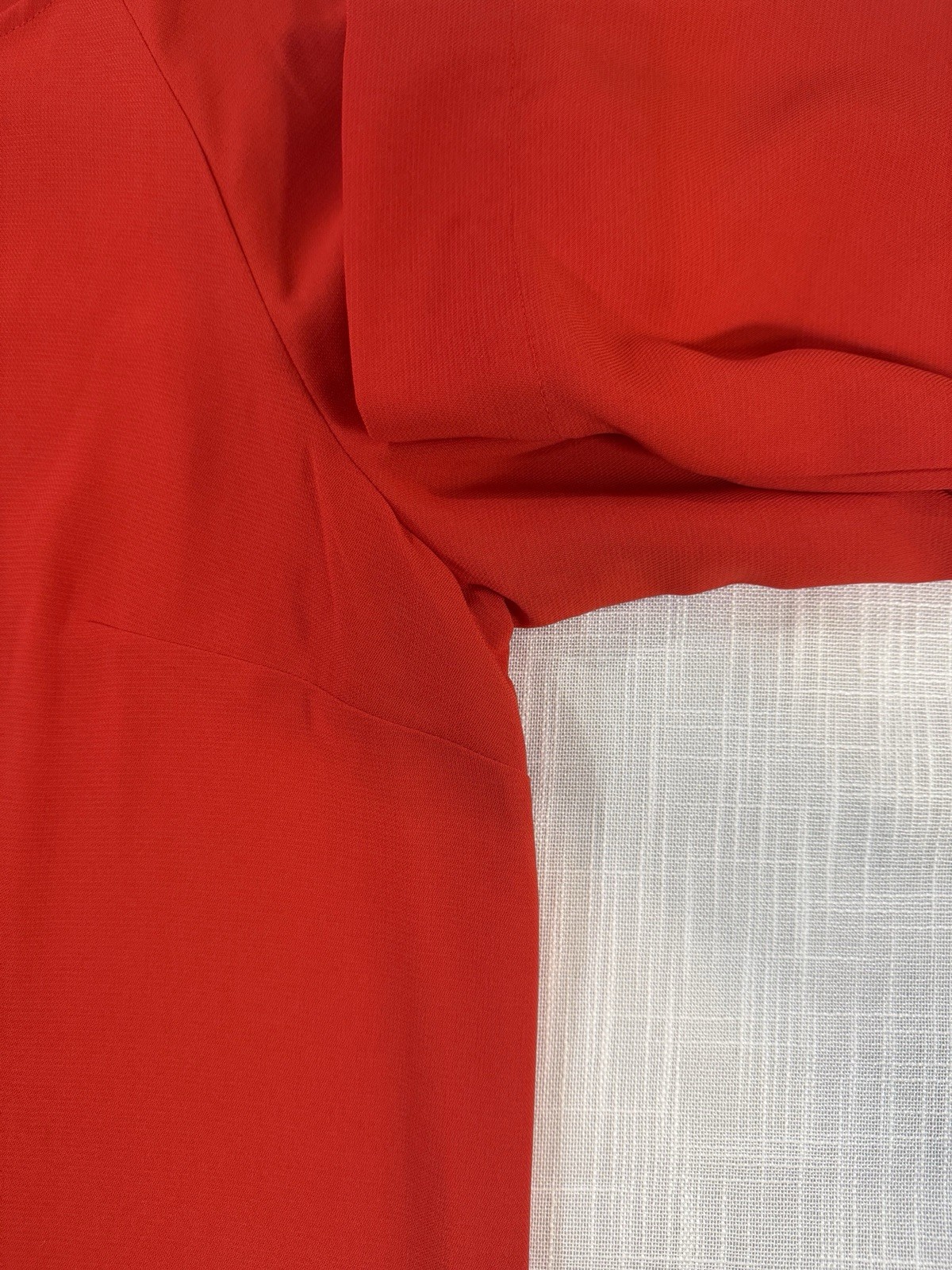 H&M Women’s Red Solid Shift Dress Round Neck Long Sleeve Size L