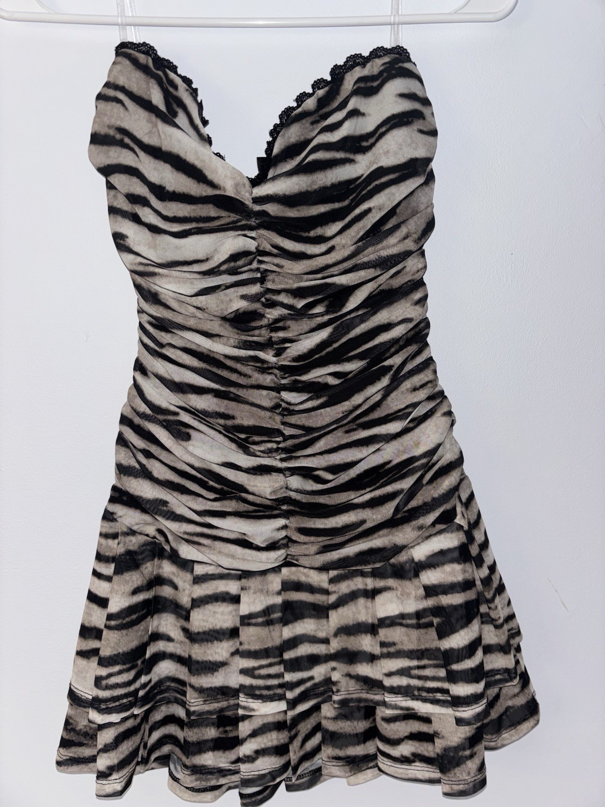 Windsor Women’s Strapless Sweetheart Ruched Zebra print Mini Dress Black/Beige M