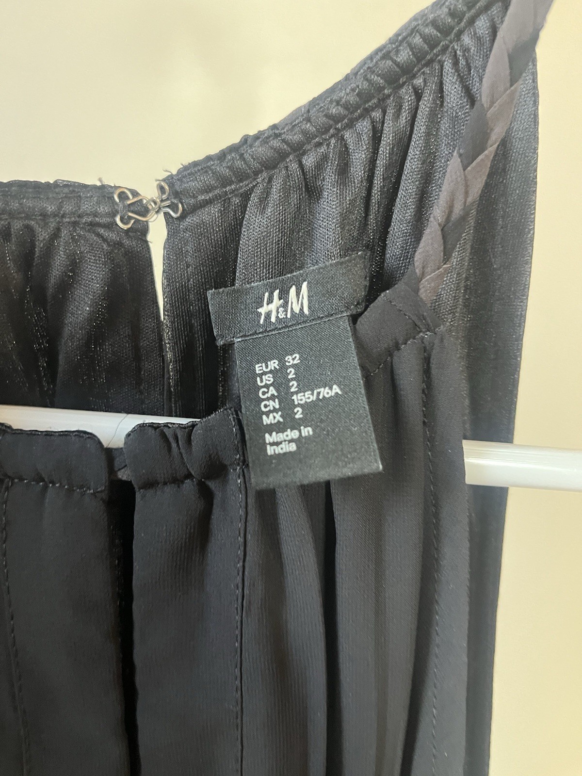 H&M Black Chiffon Halter Neck Knee Length Lined Dress Size 2 Regular Solid