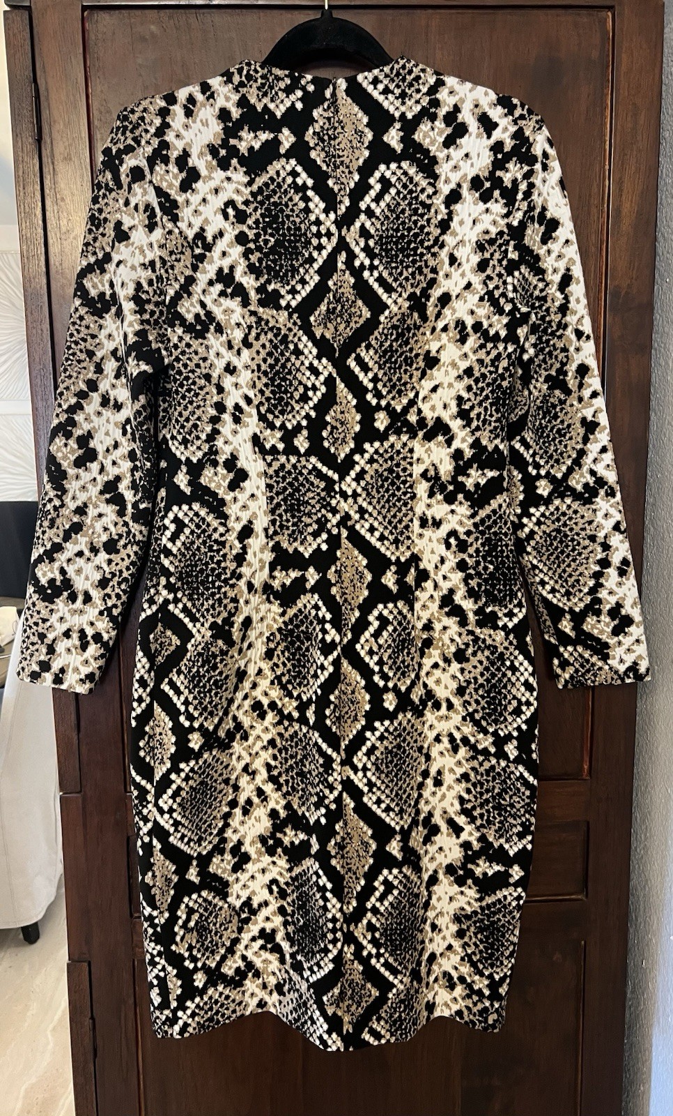 Women’s Shift Dress S Black Beige Snake Animal Print V-Neck 3/4 Sleeve Knee