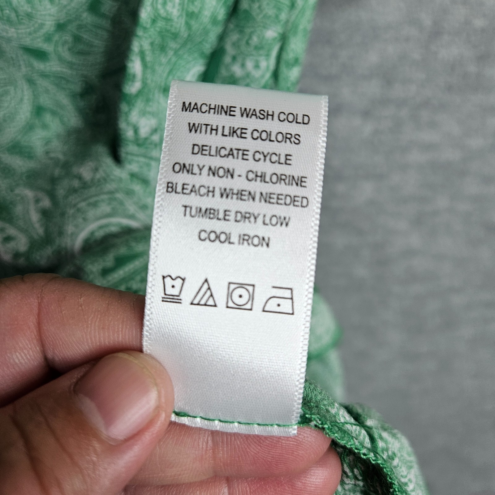 Nine Eight New York Women Green White Paisley Wrap Dress Sz M Ruffle Hem NWT