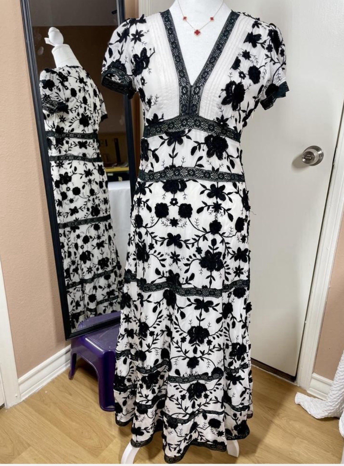 Joie Fusca Black & White Floral Embroidered Lace Midi Dress Size 6