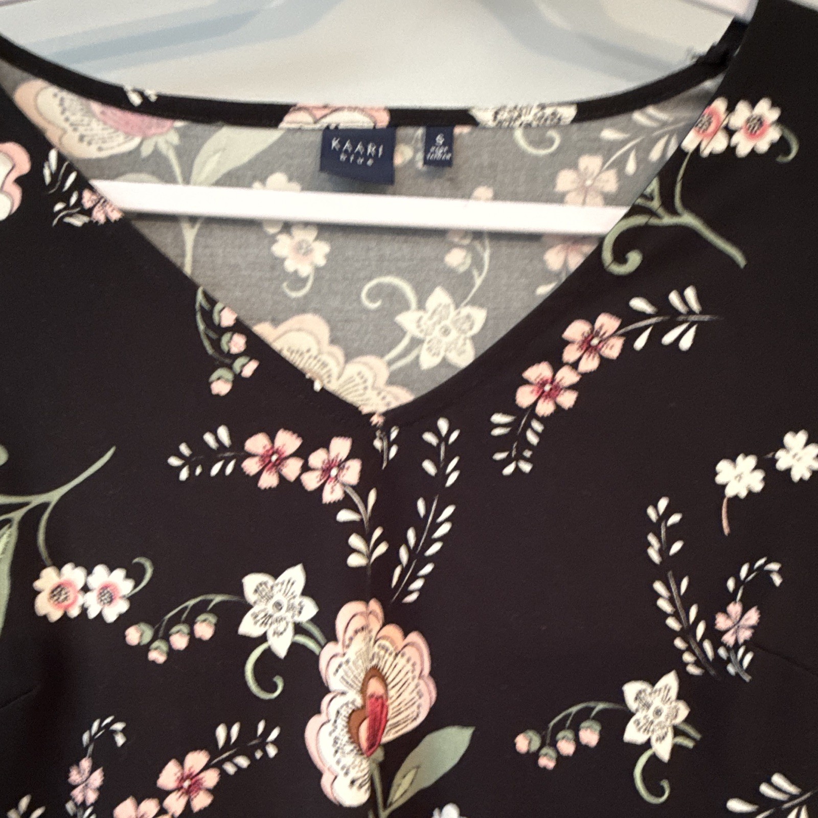 Kaari Blue Women’s Shift Dress S V-Neck 3/4 Sleeve Floral Black Short
