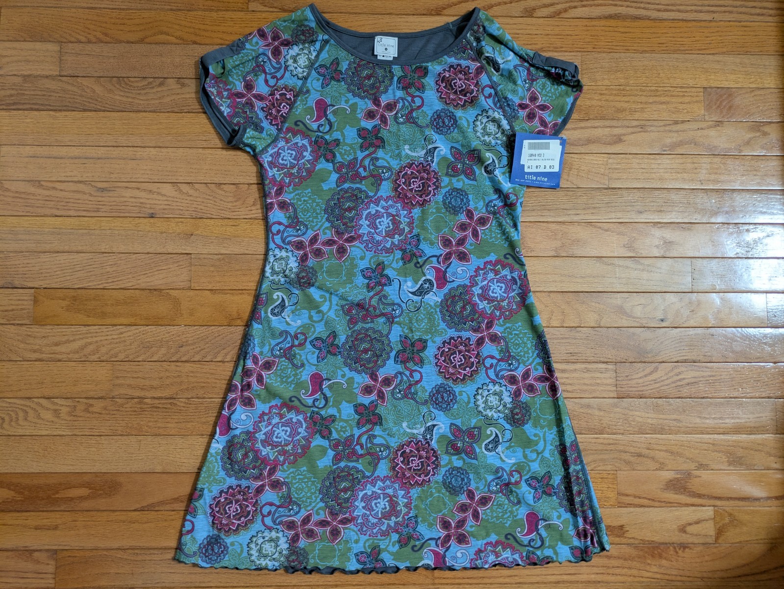 NWT Title Nine Floral Reversible Active Dress – Medium
