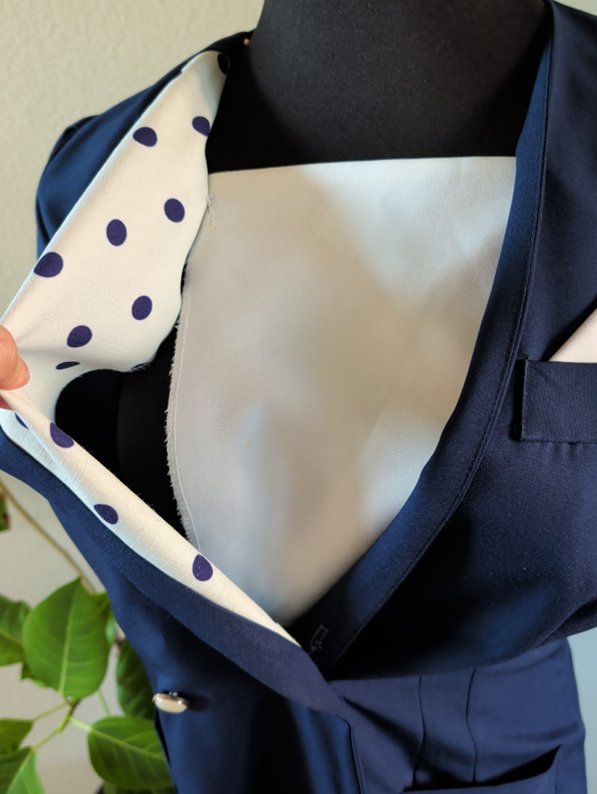 Vintage In Cinq 1980s Pencil Single Breasted Shoulder Pads Suit Dress Polka Dot