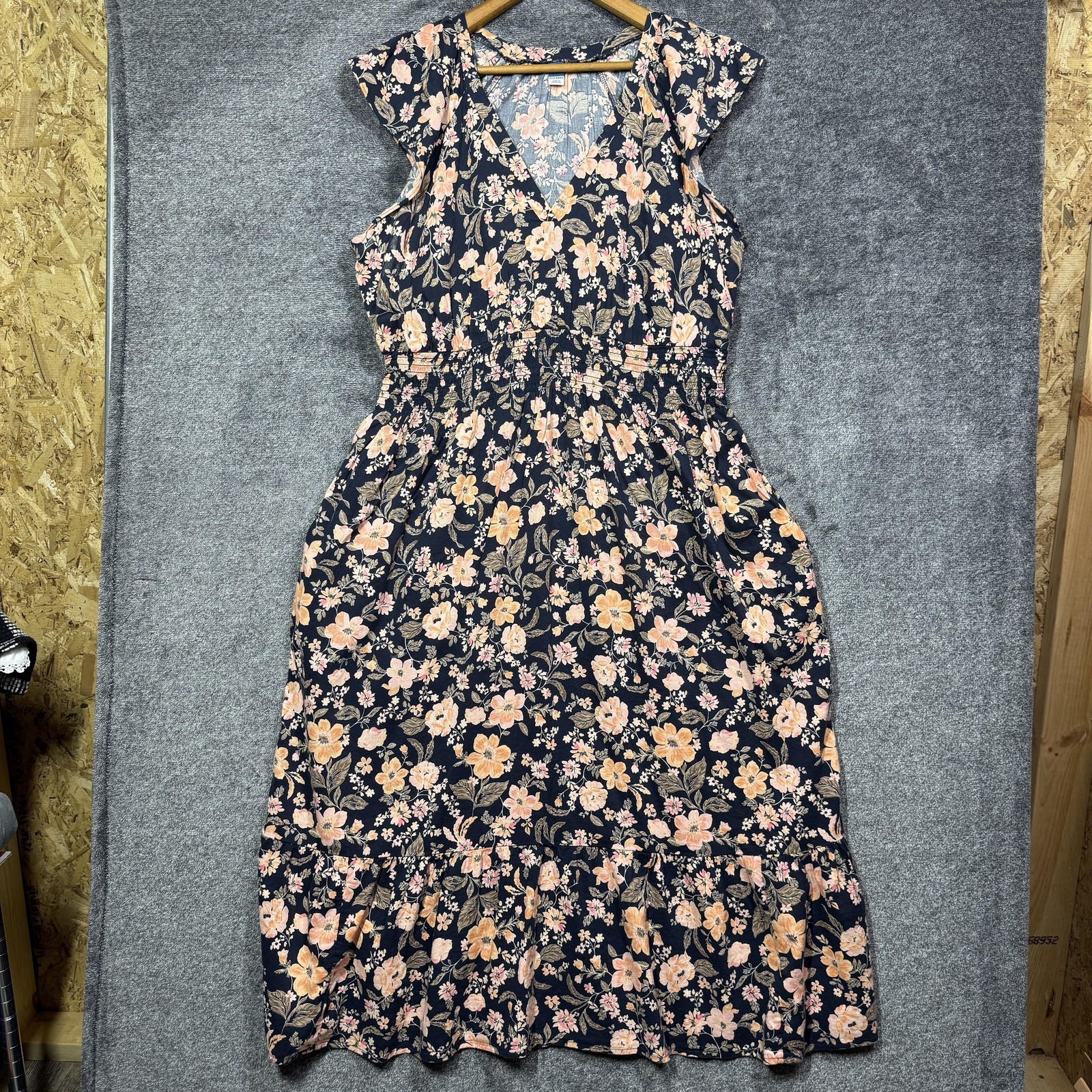 Old Navy Dress Womens XL Tall Blue Maxi Sundress Floral Smocked V-Neck Flutter