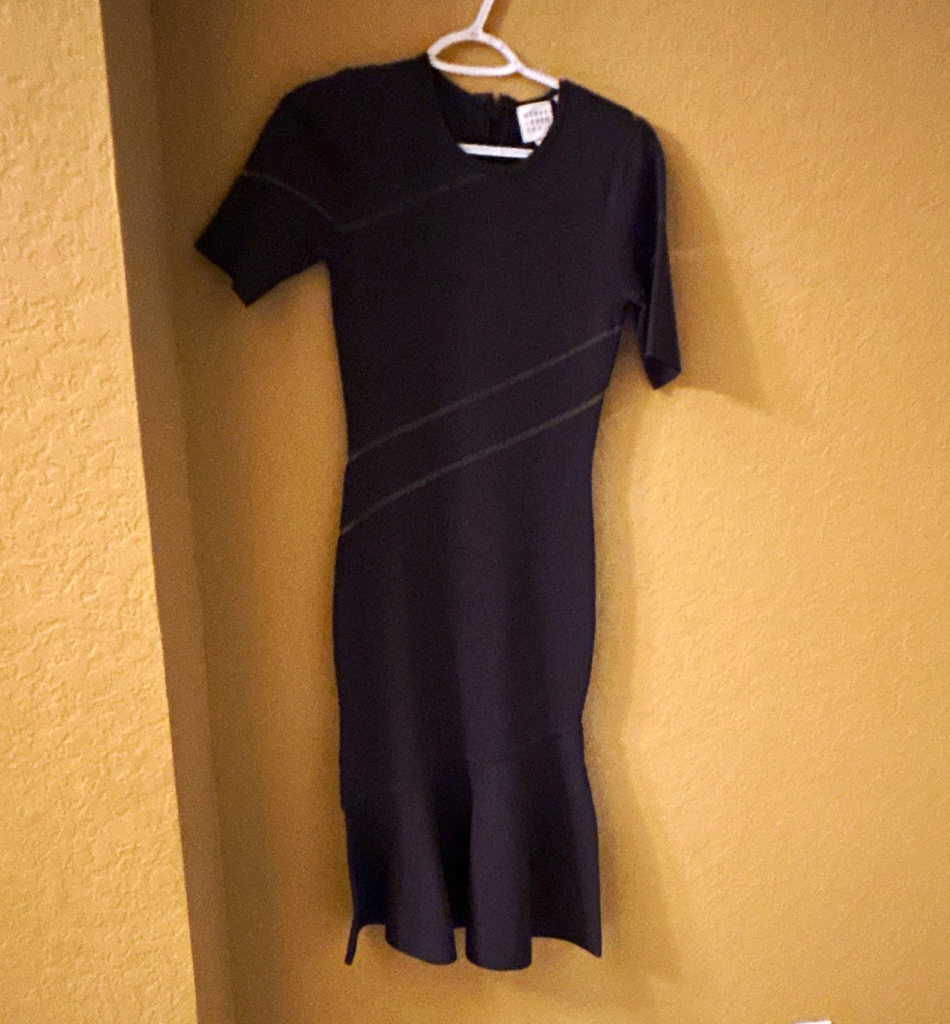 Hervé Léger Beth Sheer Stripe Fluted Midi Dress Black Size S NWT $790 never used