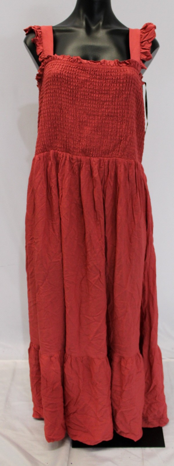 City Chic Women’s Sleeveless Solid Hally Midi Dress NC3 Desert Rose Medium NWT
