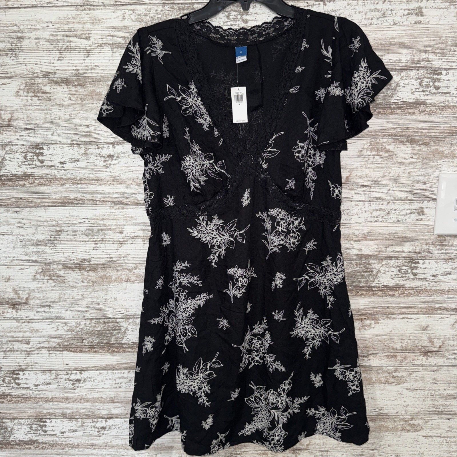 NWT Old Navy Fit & Flare Crepe Lace-Trim Mini Dress Size Medium