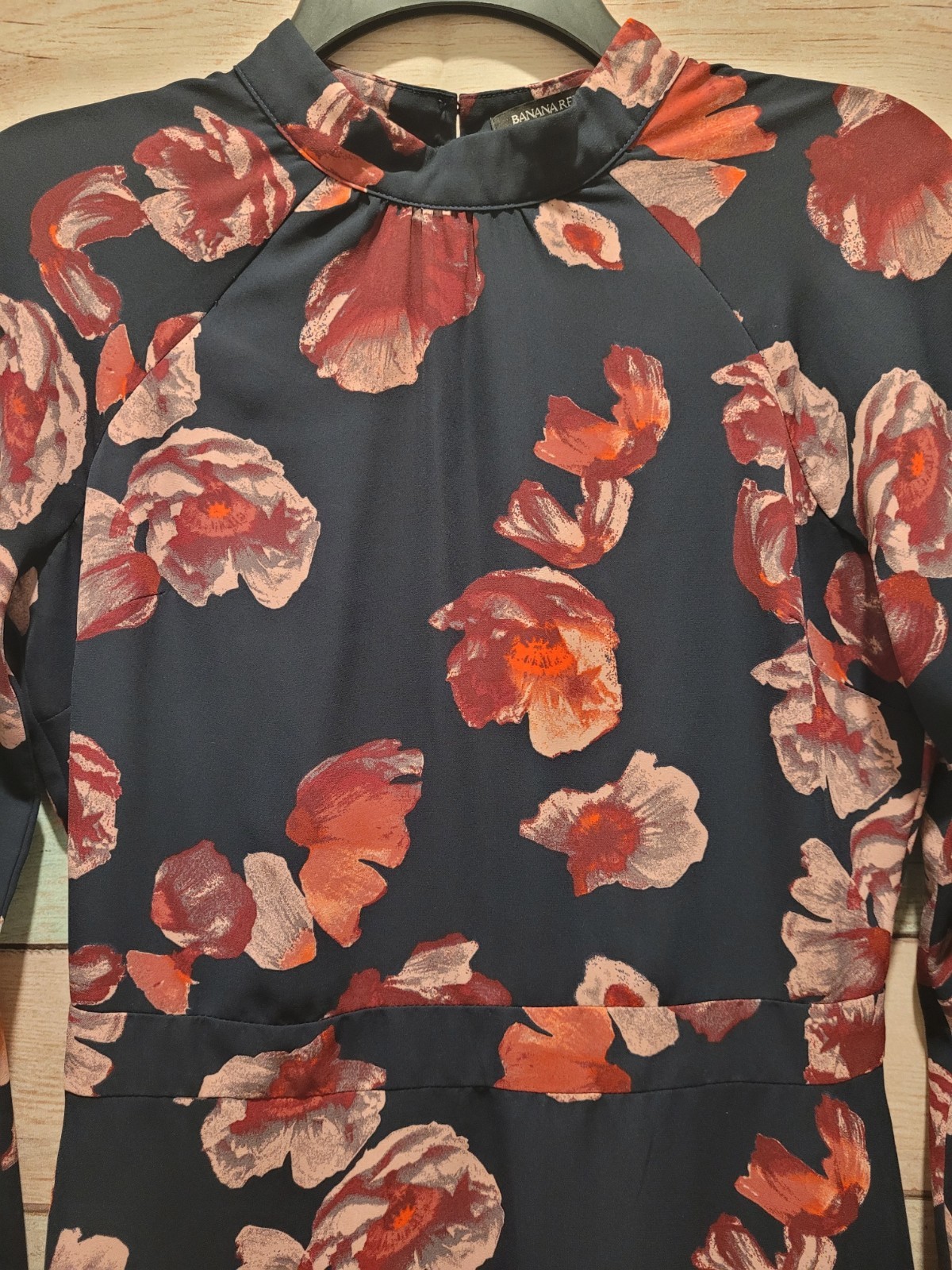 Banana Republic Navy Red Floral Mock Neck Long Sleeve Fit & Flare Dress Sz 2