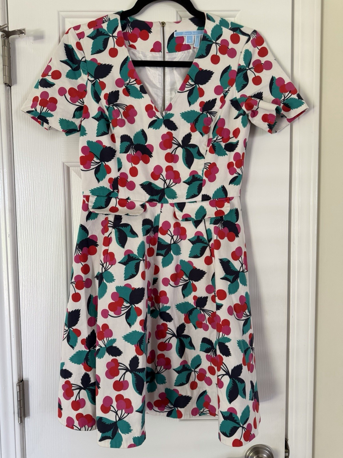 Draper James Cherry Orchard Love Circle Midi Dress Women’s 2 Pockets V-Neck