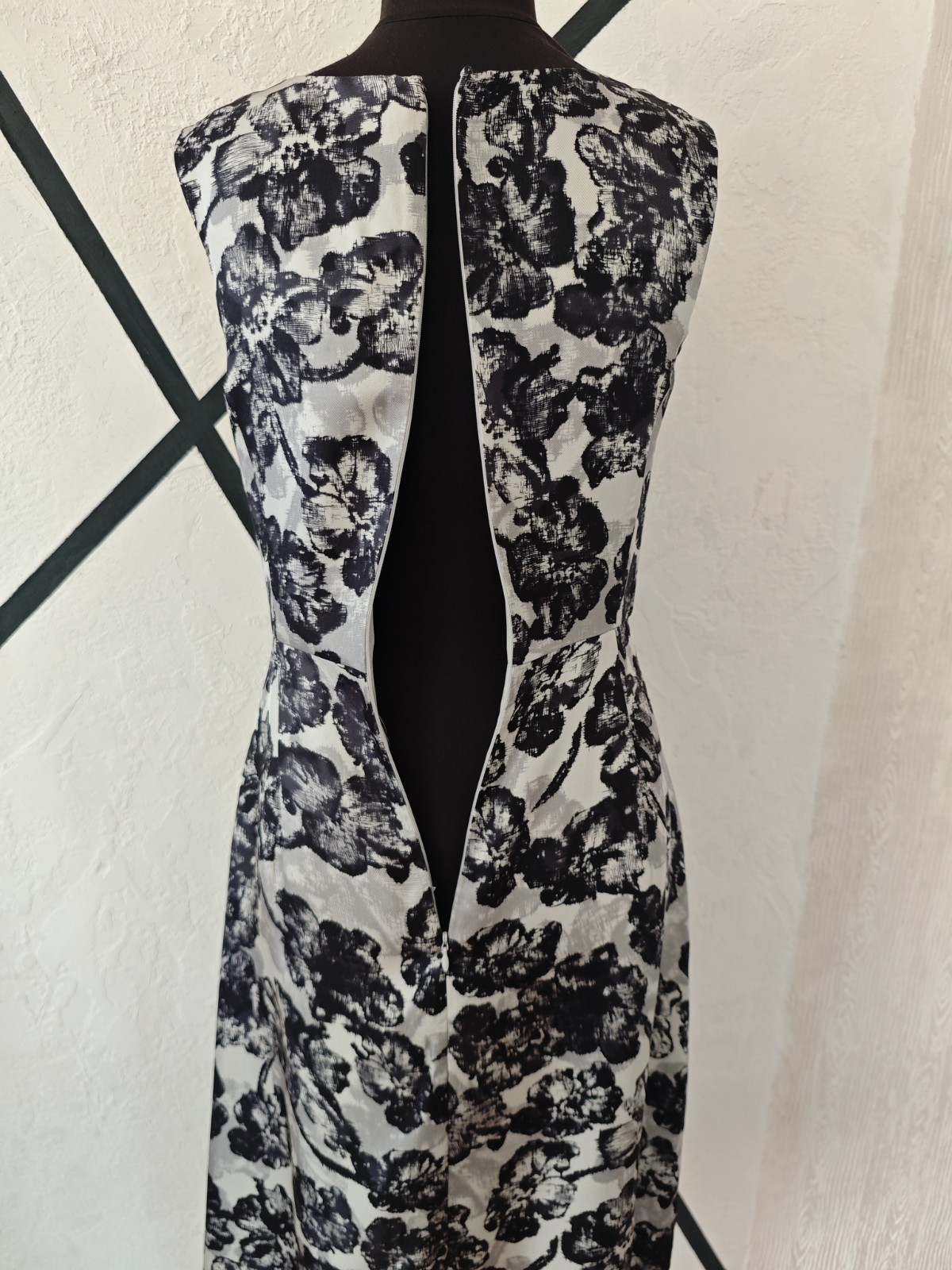 LK Bennett Designer Silk Dress Graphic Floral Black Gray UK6/US2/EU34