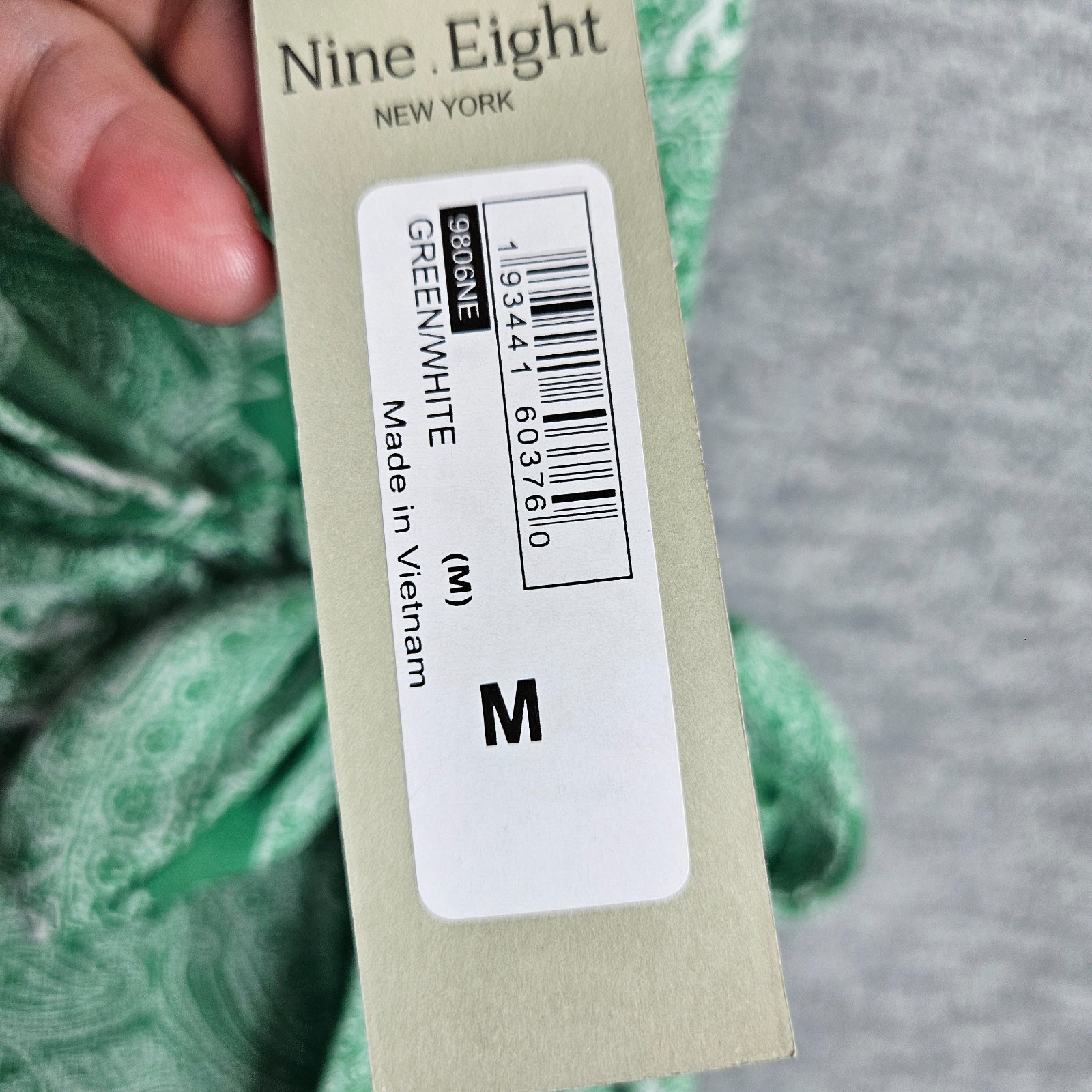 Nine Eight New York Women Green White Paisley Wrap Dress Sz M Ruffle Hem NWT