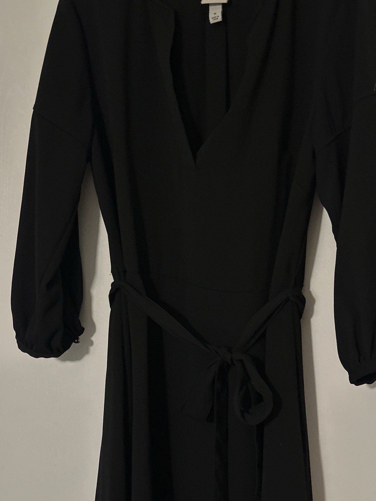 A New Day Black Solid Woven A-Line Dress V-Neck Long Sleeve Tie Belt Knee M
