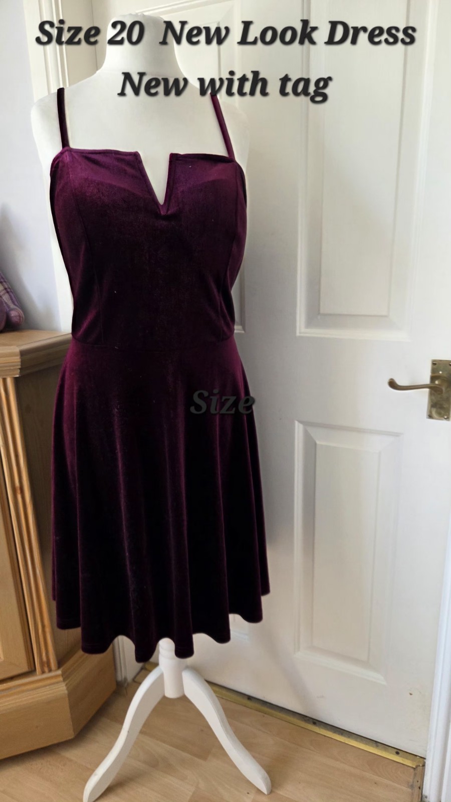 SIZE 20 NEW LOOK CURVES DRESS VELVET NEW