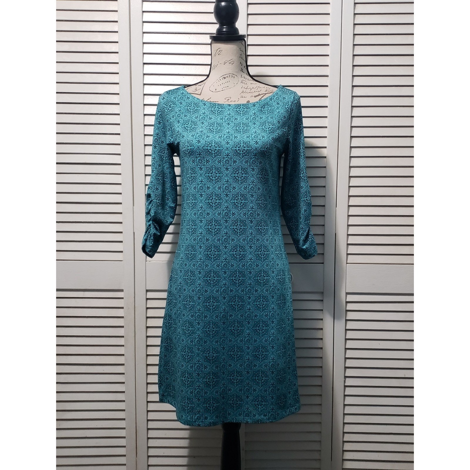 Lola by AGF Sporty Athletic Dress Women’s Small Teal Geometric 3/4 Ruched Sleeve