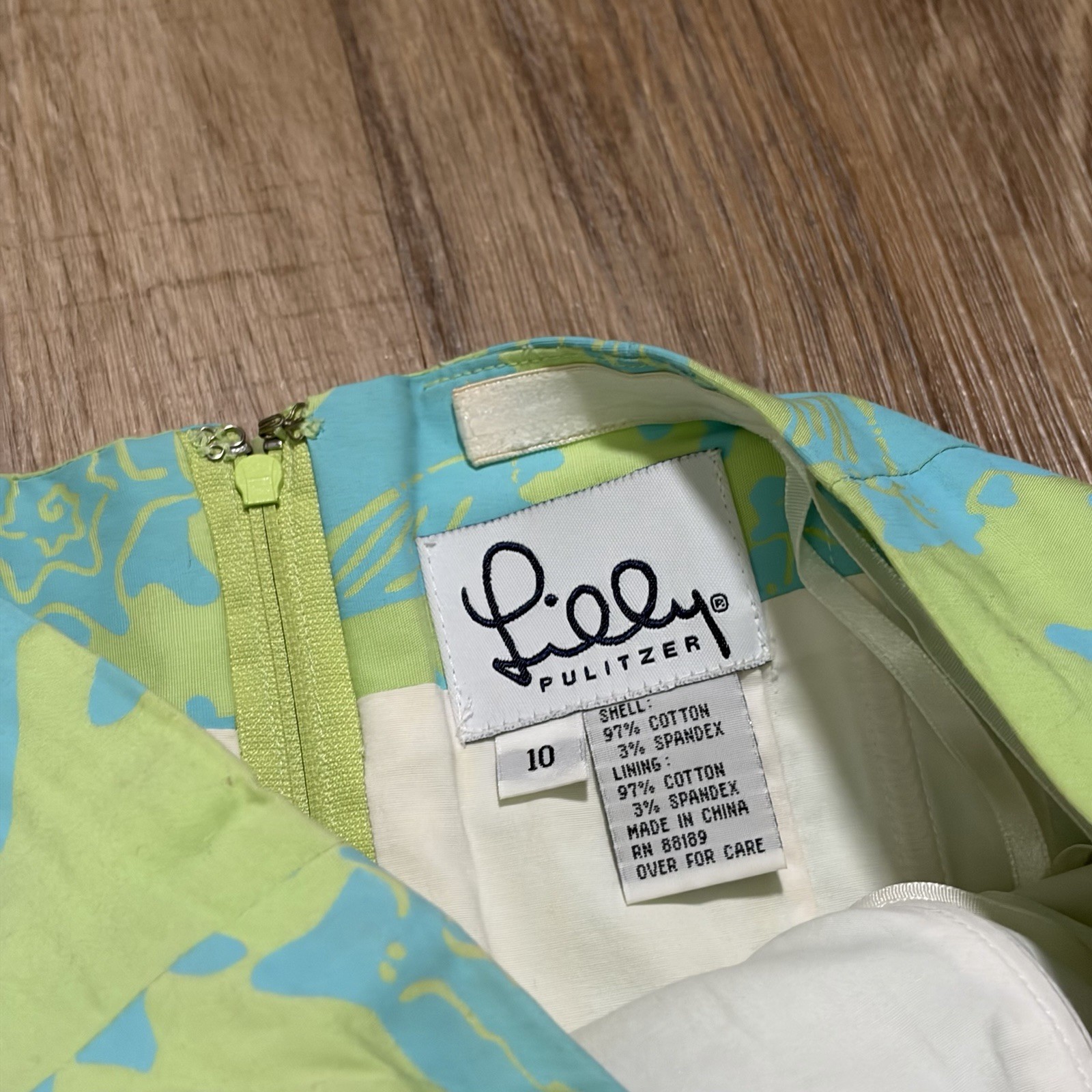 Lilly Pulitzer Moxie Strapless Stretchy Mini Dress Guava Green Conched Out 10