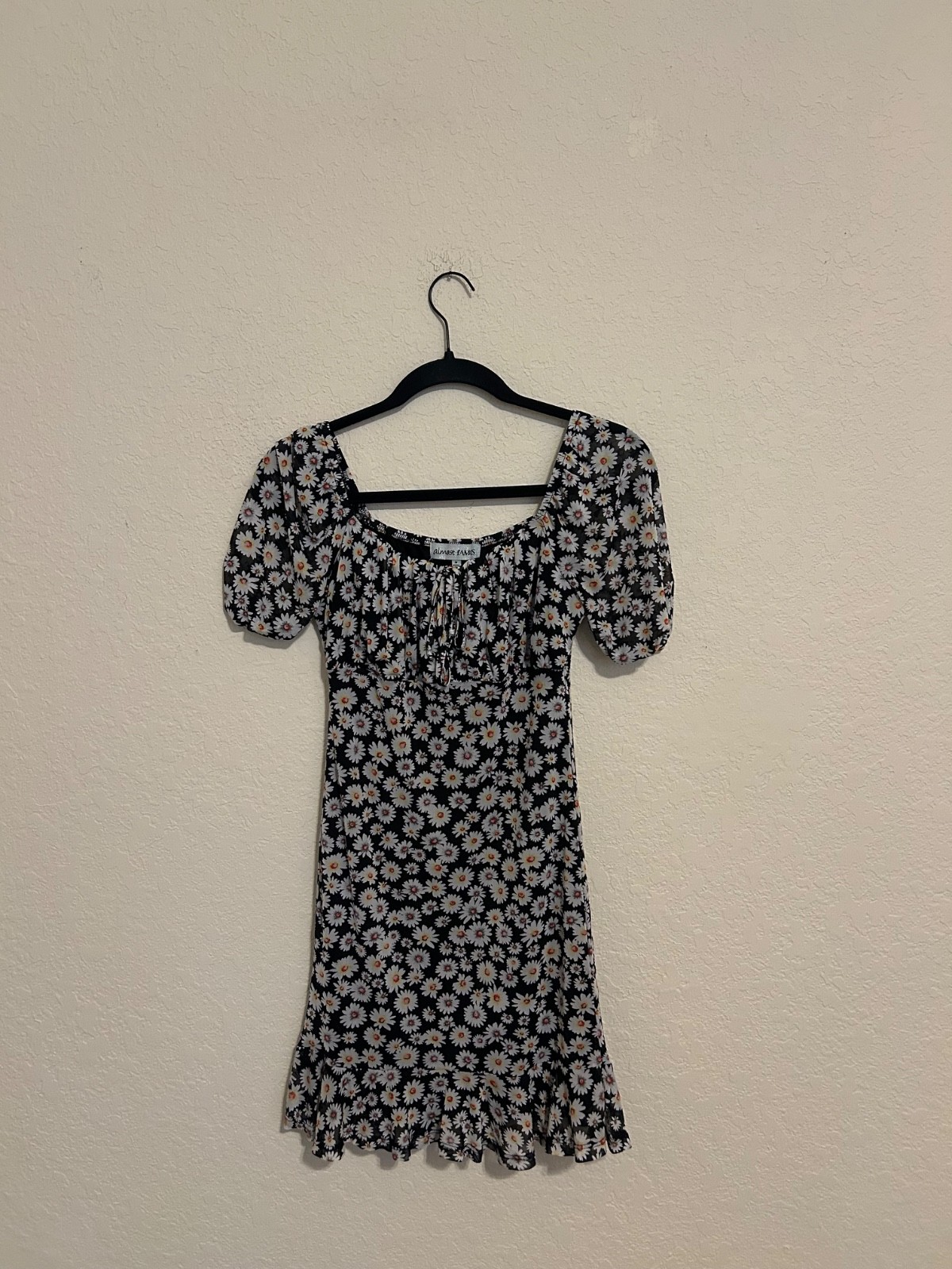 Almost Famous med Floral Mini Dress