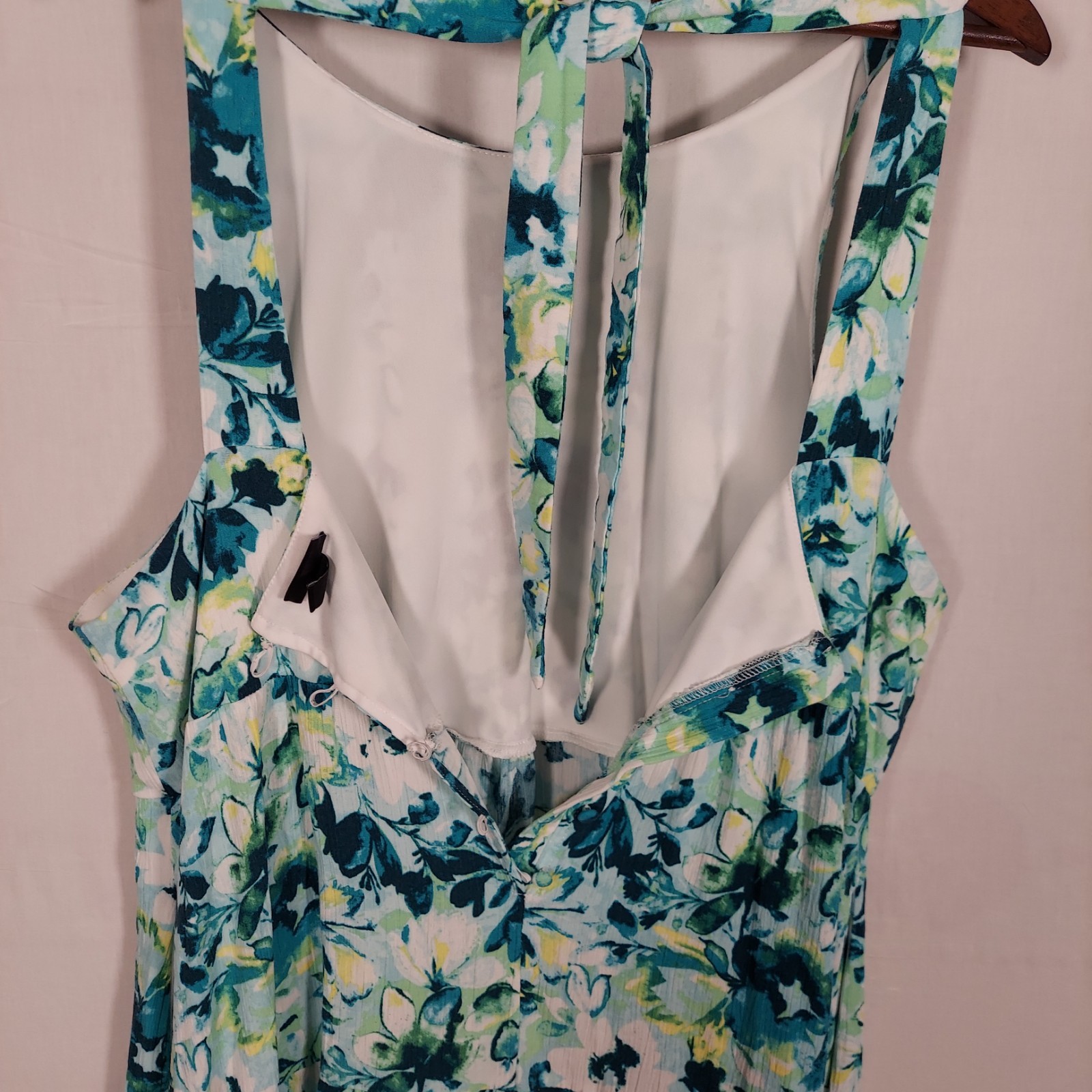 Torrid Maxi Wash Gauze Tiered Dress Womens 2 Green Watercolor Floral Tie Halter