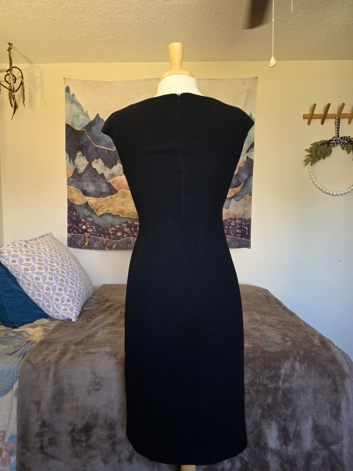 Barneys New York Black Virgin Wool Dress 44 US 10 Made Italy Sheath Midi Luxury