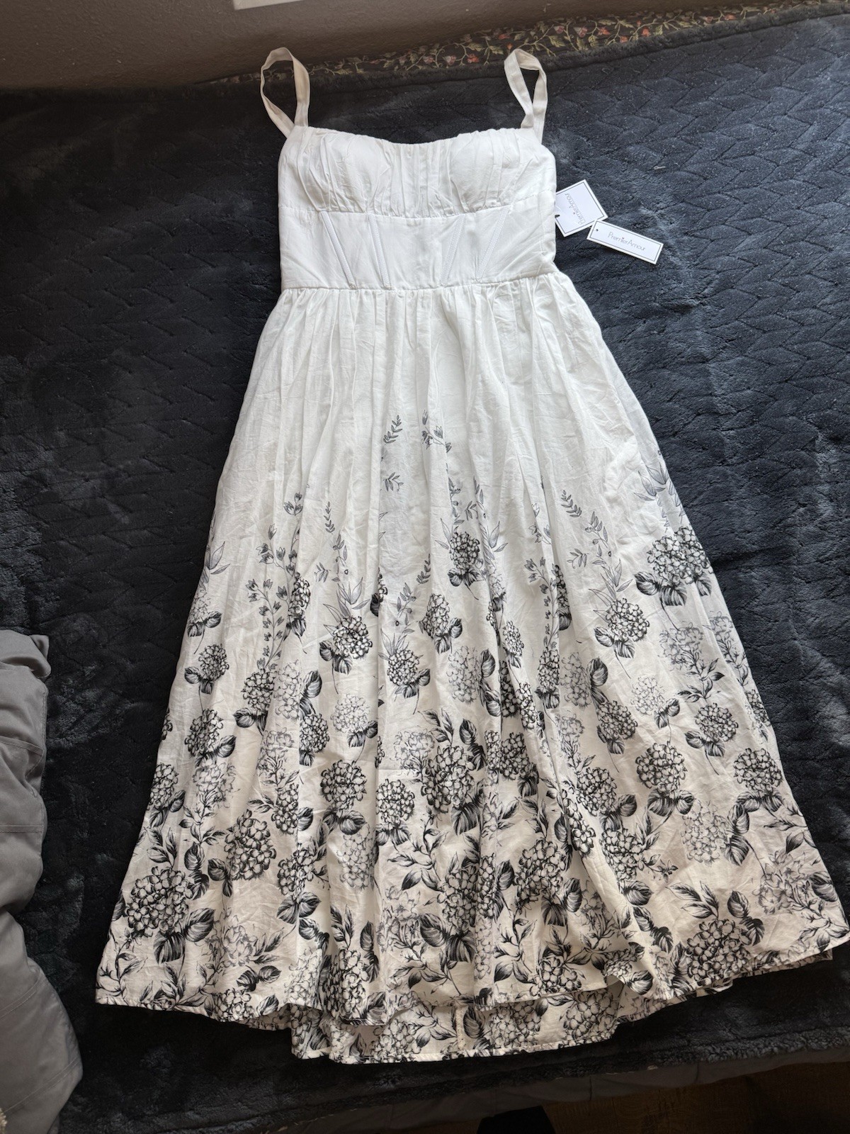 Premier Amour Off-White/Black Floral Fit & Flare Sweetheart Midi Dress 6